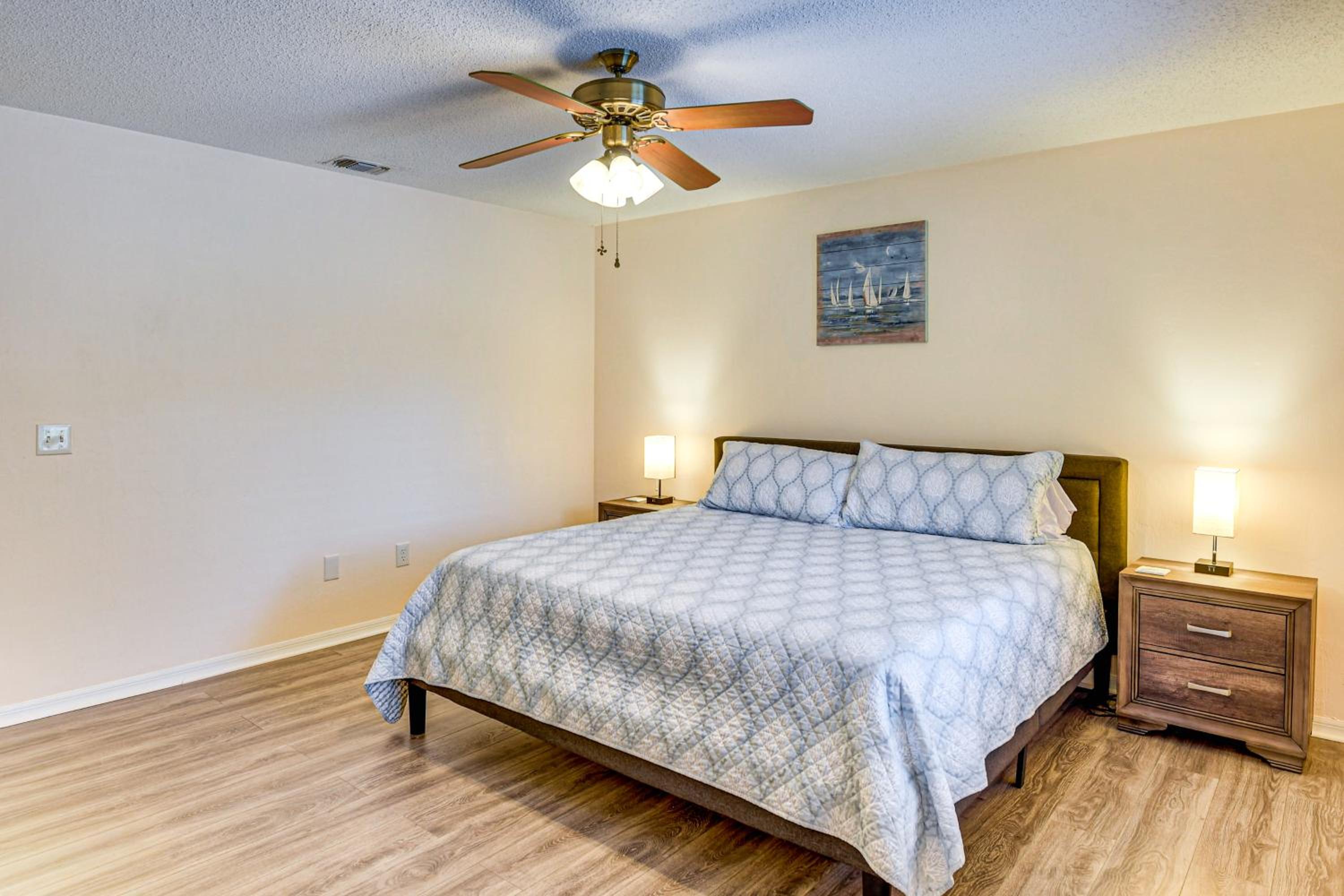 7 Mi to Beach! Poolside Oasis in Port Orange
