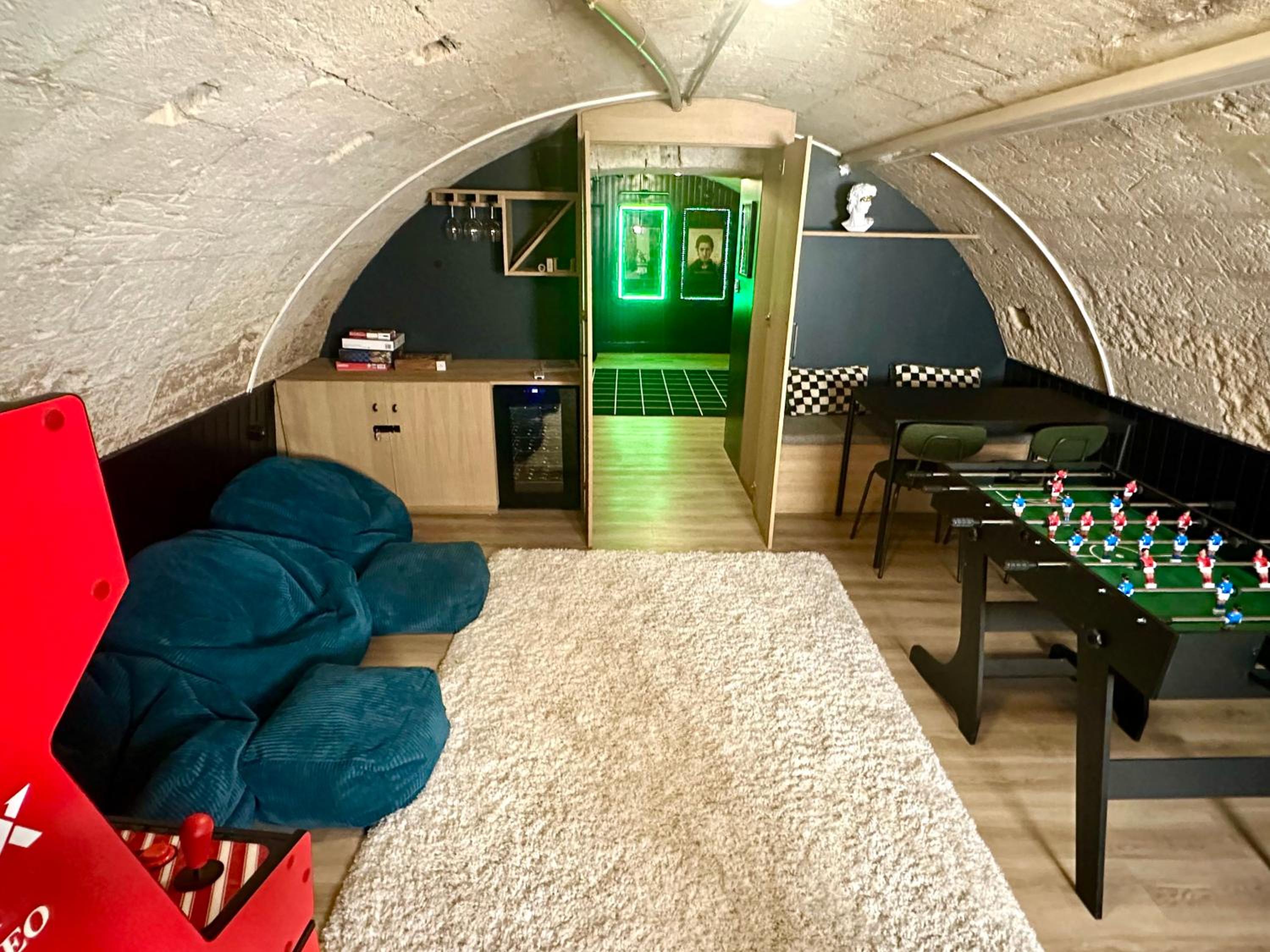 L'ARCADE SECRETE Appartement climatisé, Jacuzzi, Borne d'arcade Bordeaux centre