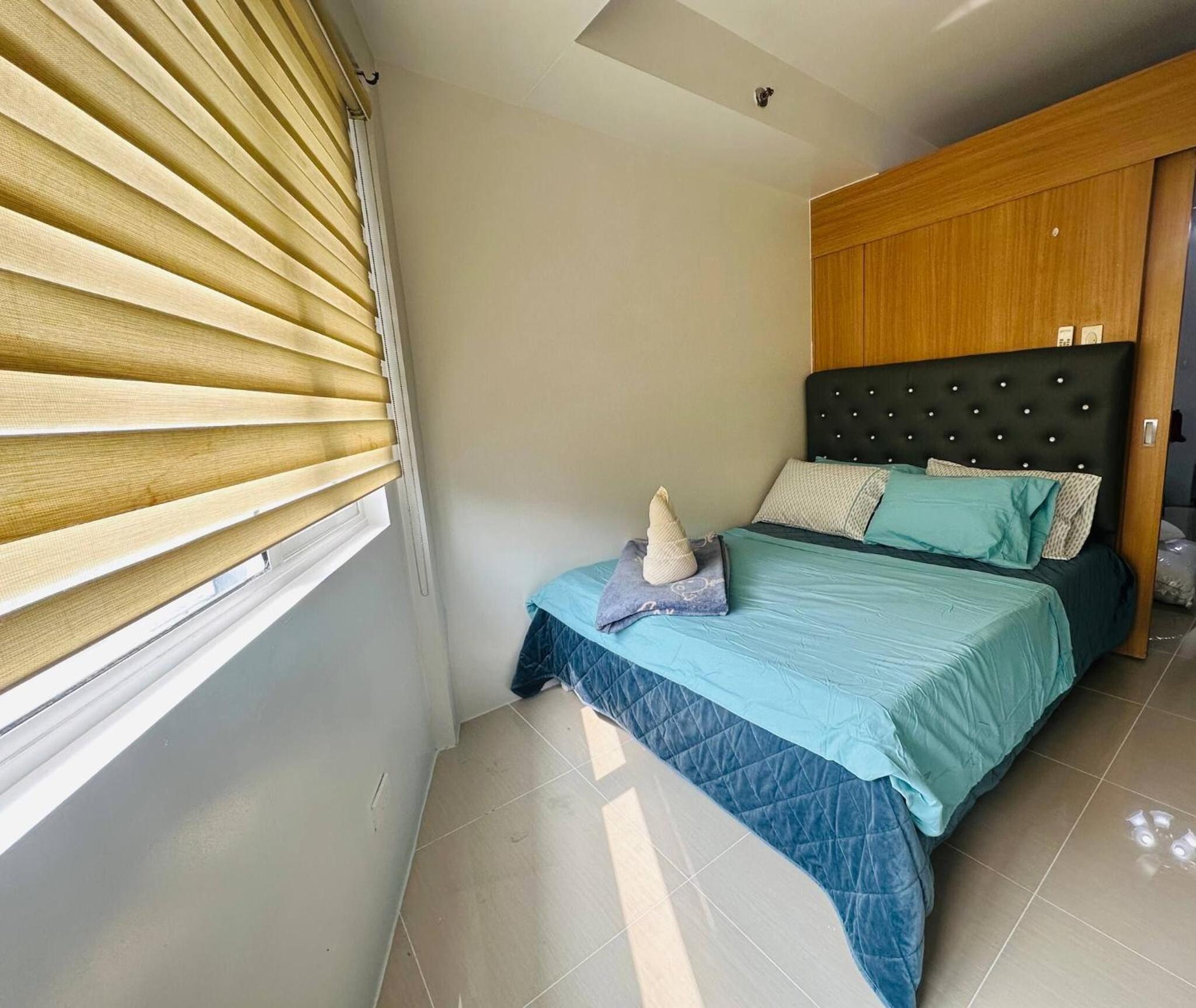 Ultra Pasay City Apartment for Rent - Perfect for Short-Term Stay Front of MOA