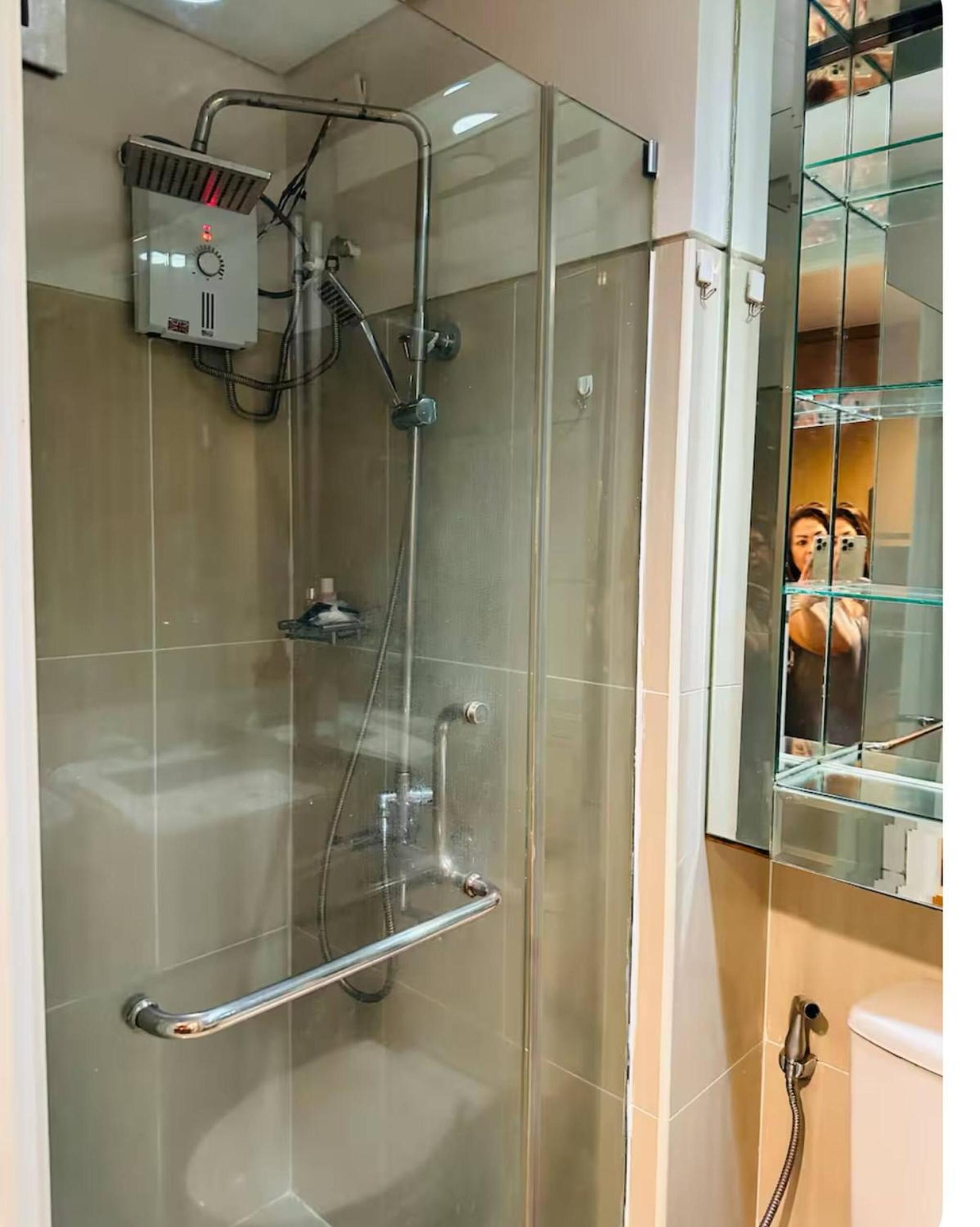 Ultra Pasay City Apartment for Rent - Perfect for Short-Term Stay Front of MOA