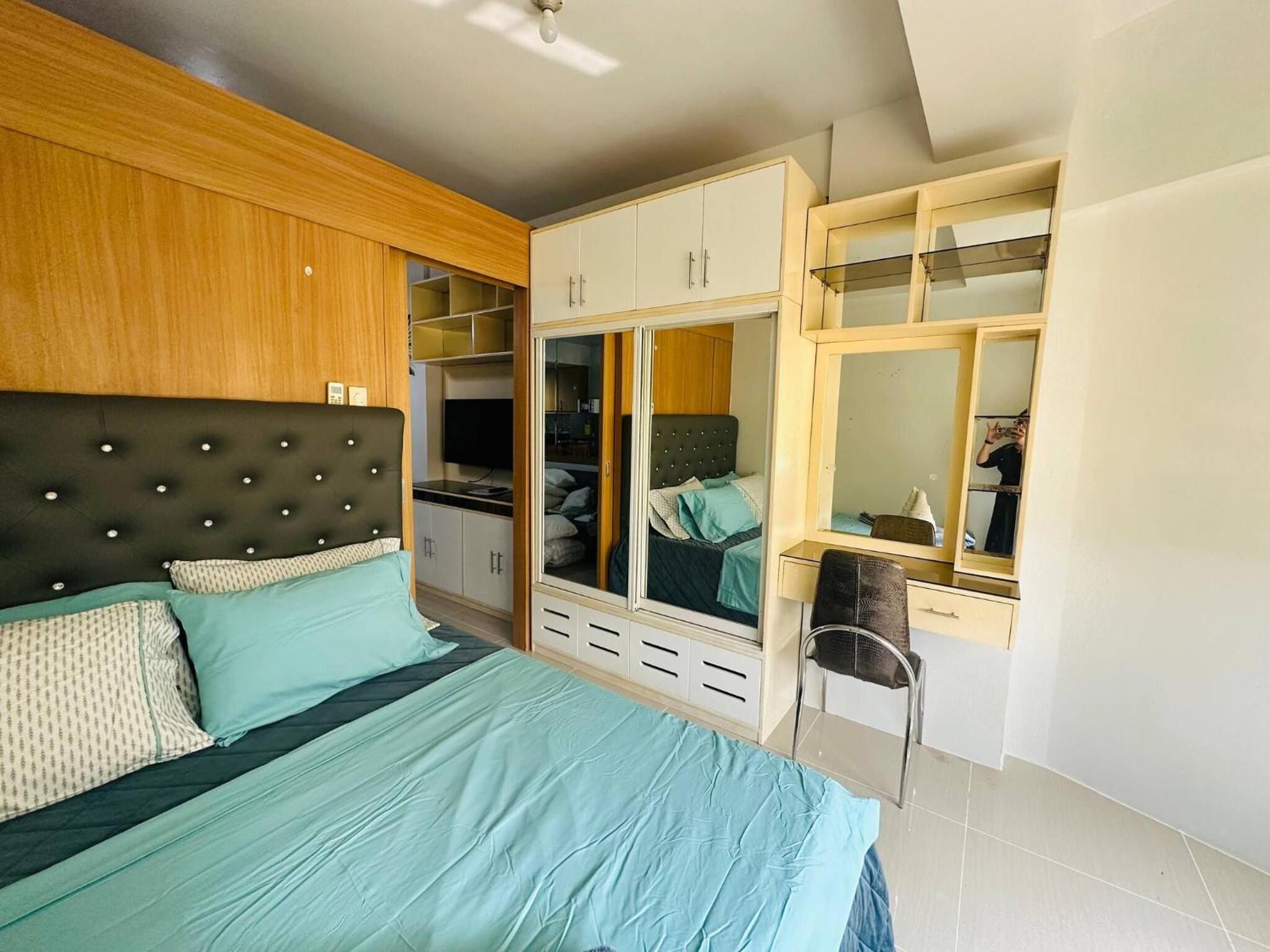 Ultra Pasay City Apartment for Rent - Perfect for Short-Term Stay Front of MOA