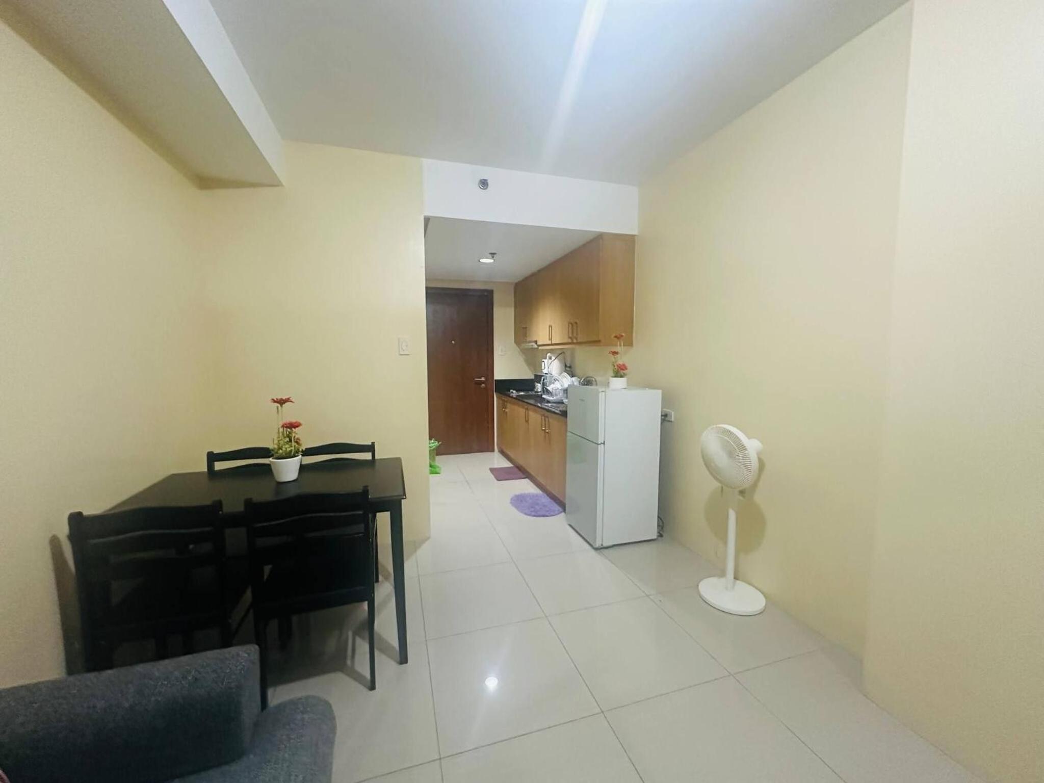 Timeless Pasay City Apartment for Rent