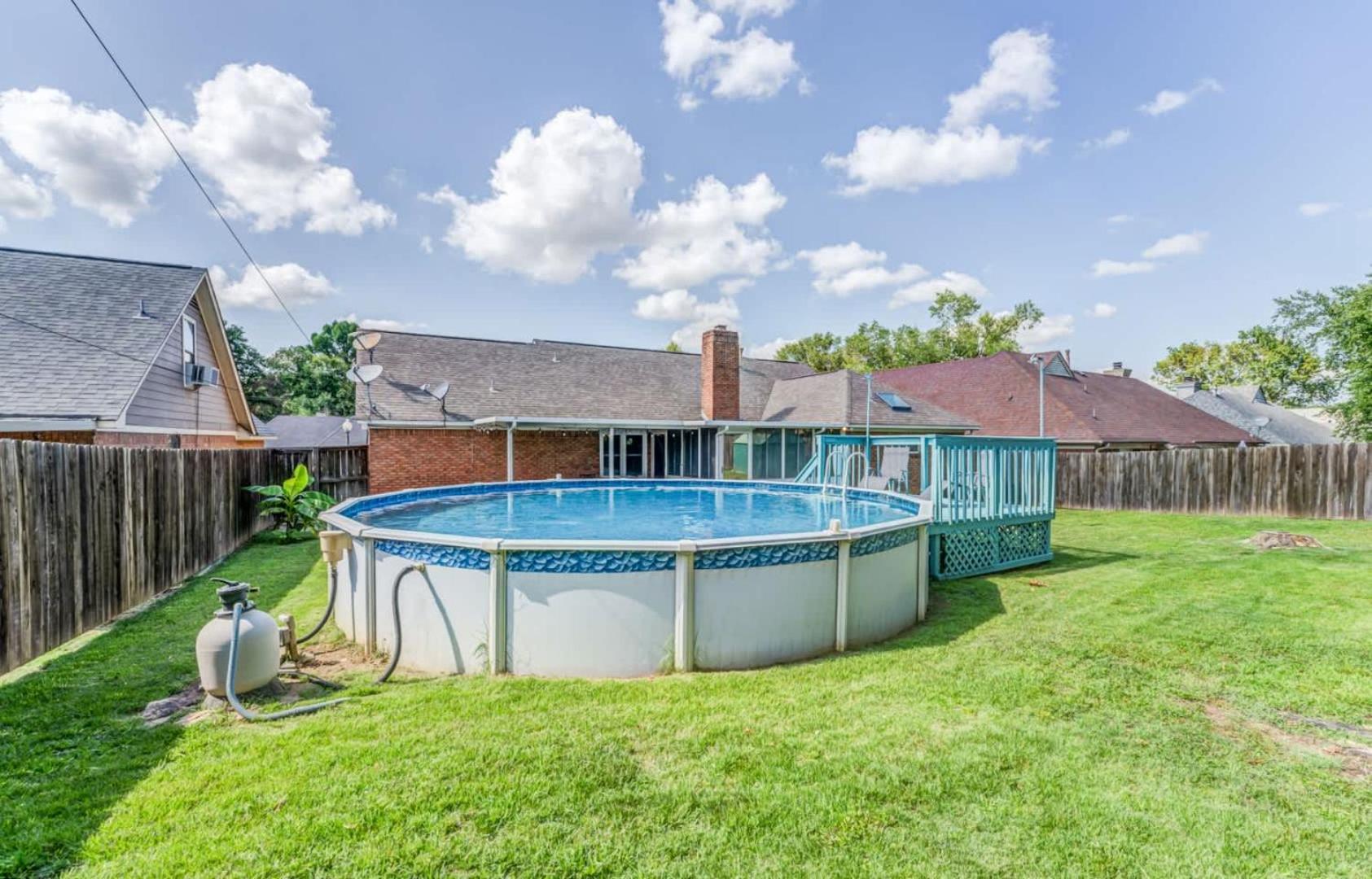 Crimson Creek Stayhouse