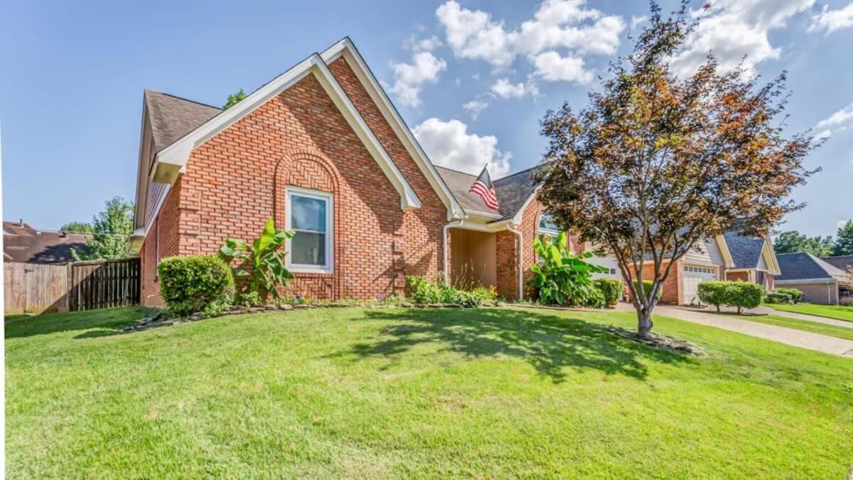 Crimson Creek Stayhouse