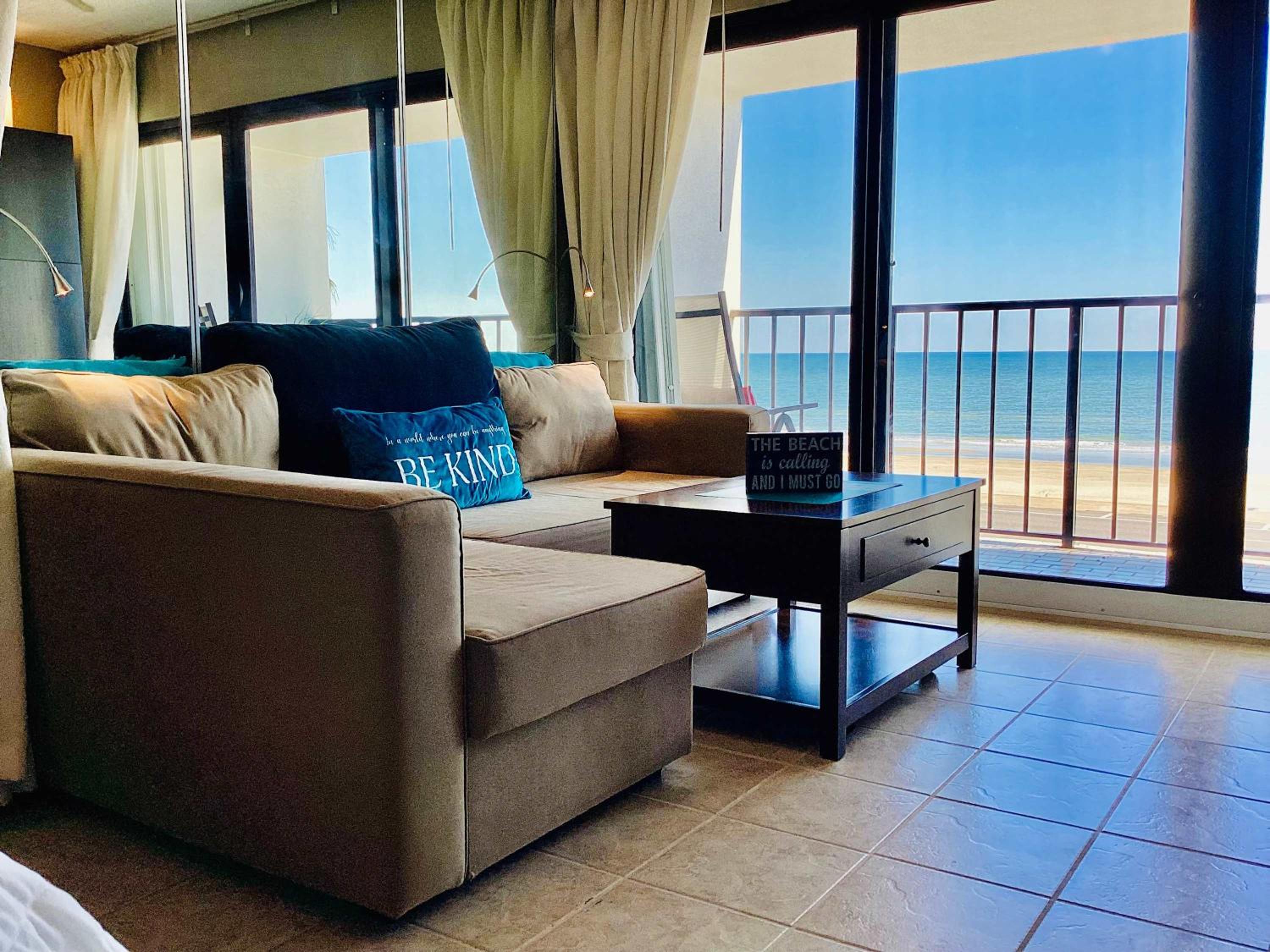 Shoreline Studio Condo for 4