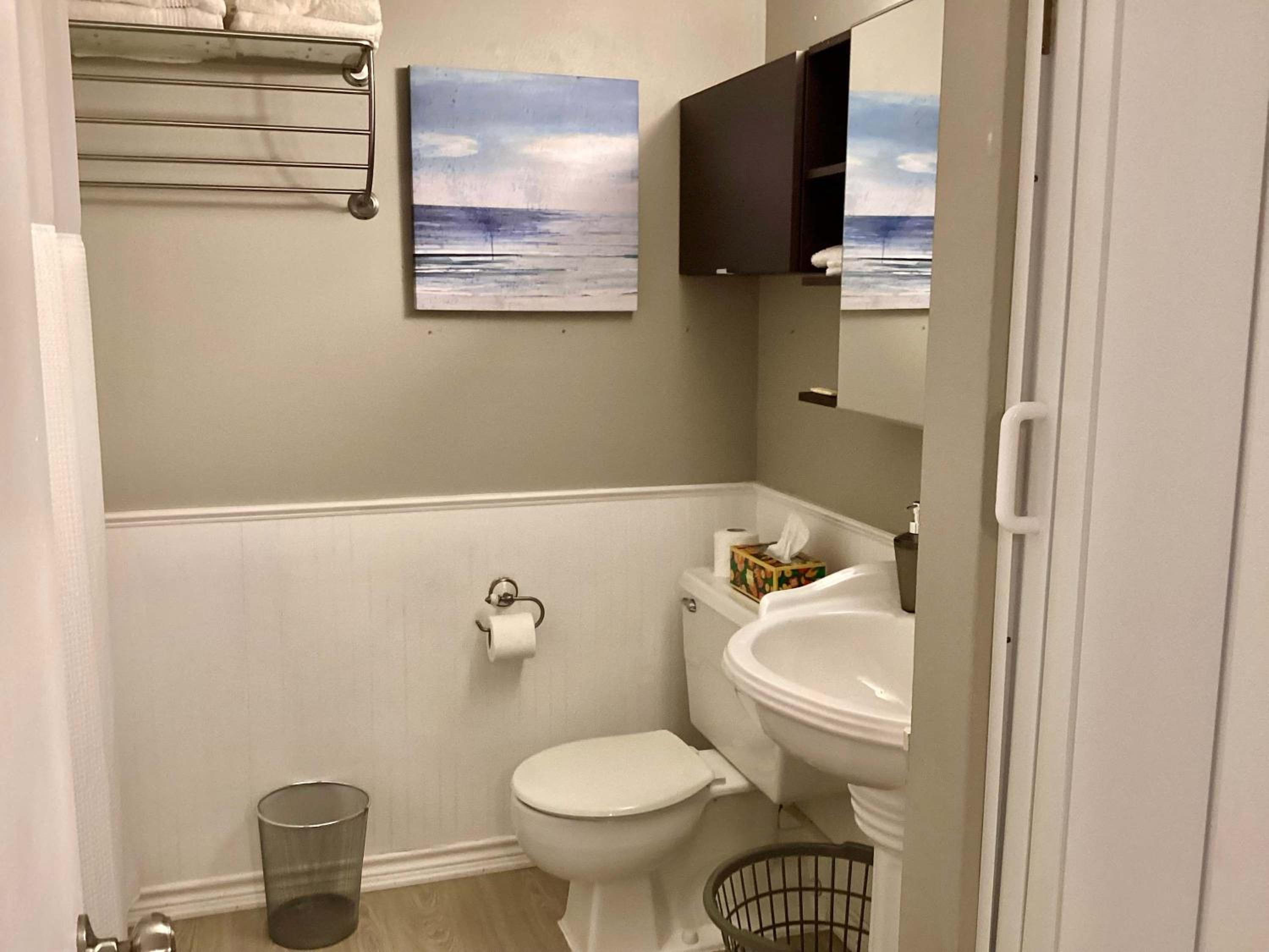 Shoreline Studio Condo for 4