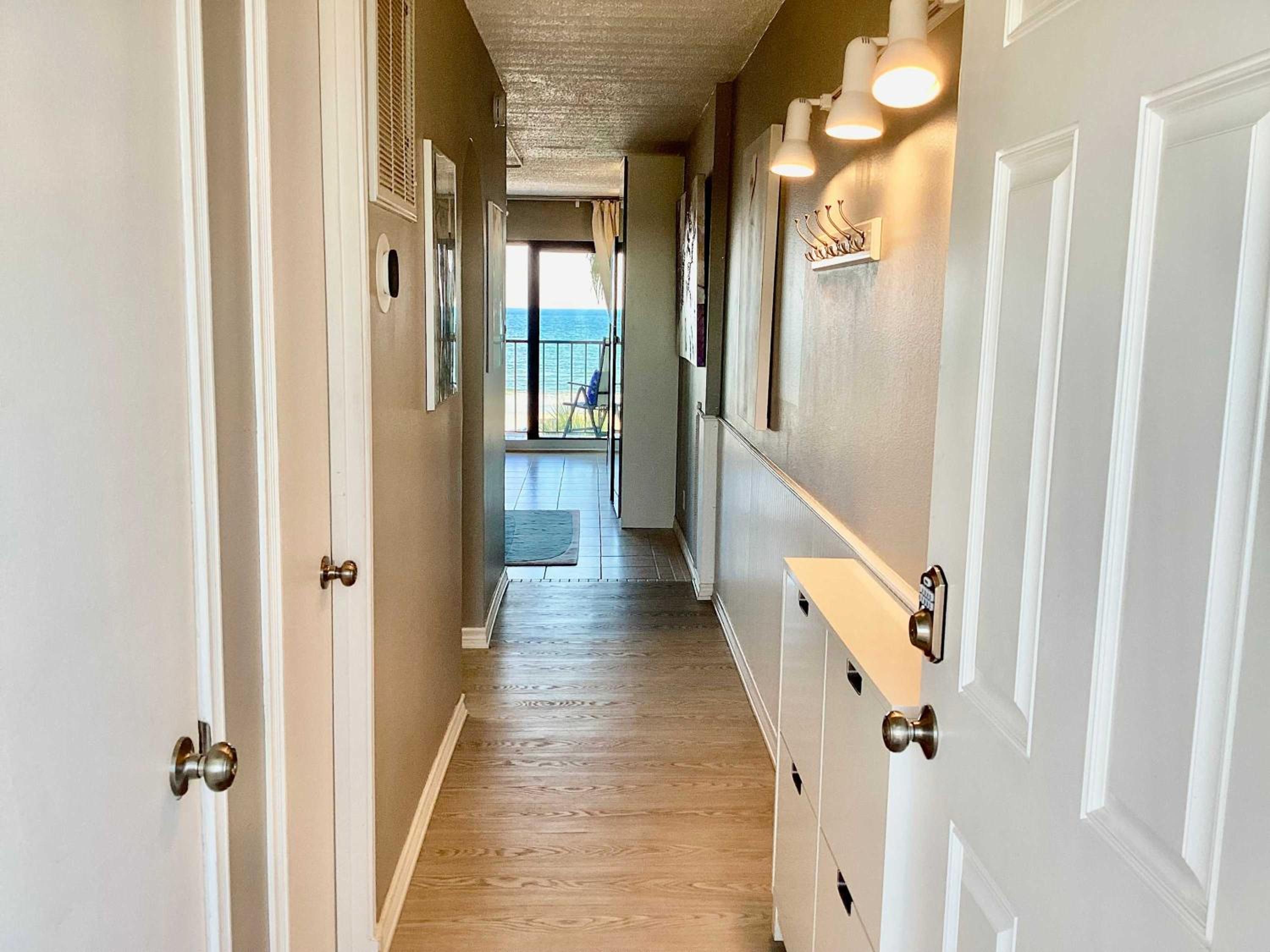 Shoreline Studio Condo for 4
