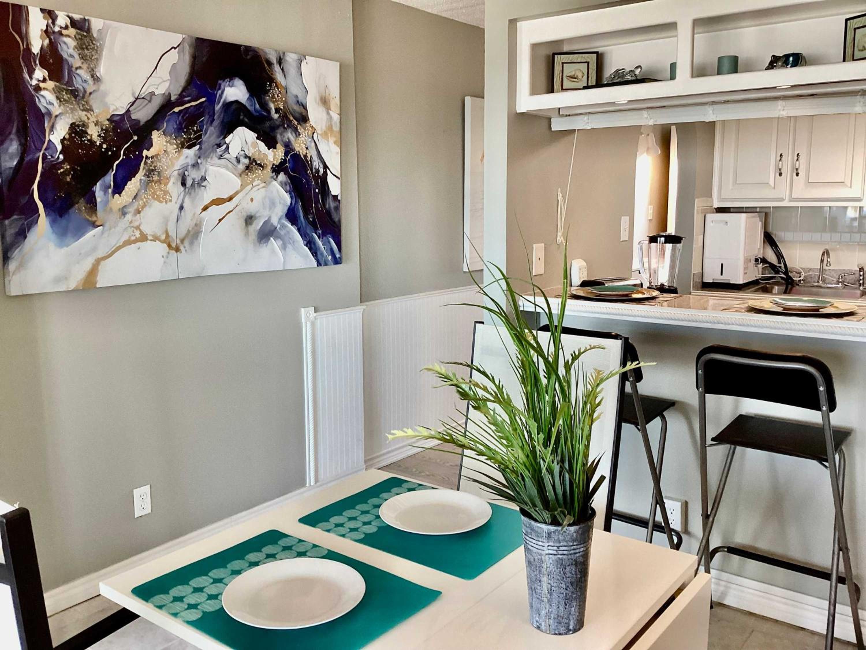 Shoreline Studio Condo for 4