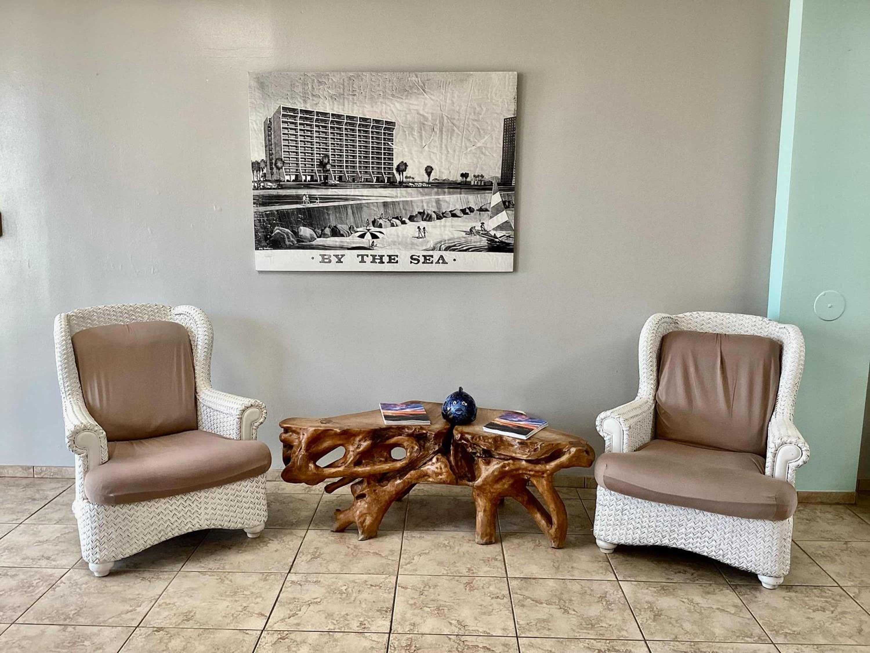 Shoreline Studio Condo for 4