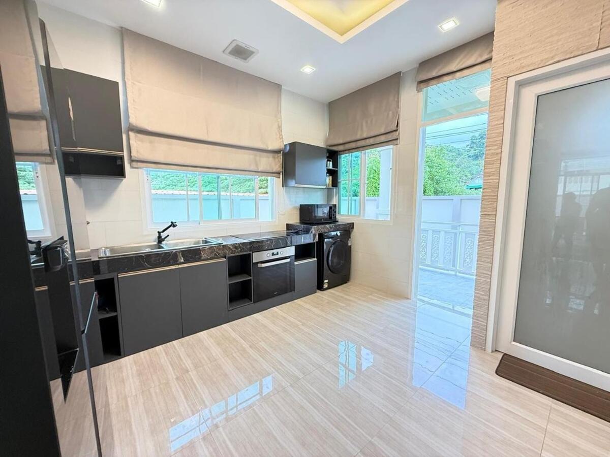 Kamala Beach Phuket - 4BR Private Luxury Pool Villa with Maid