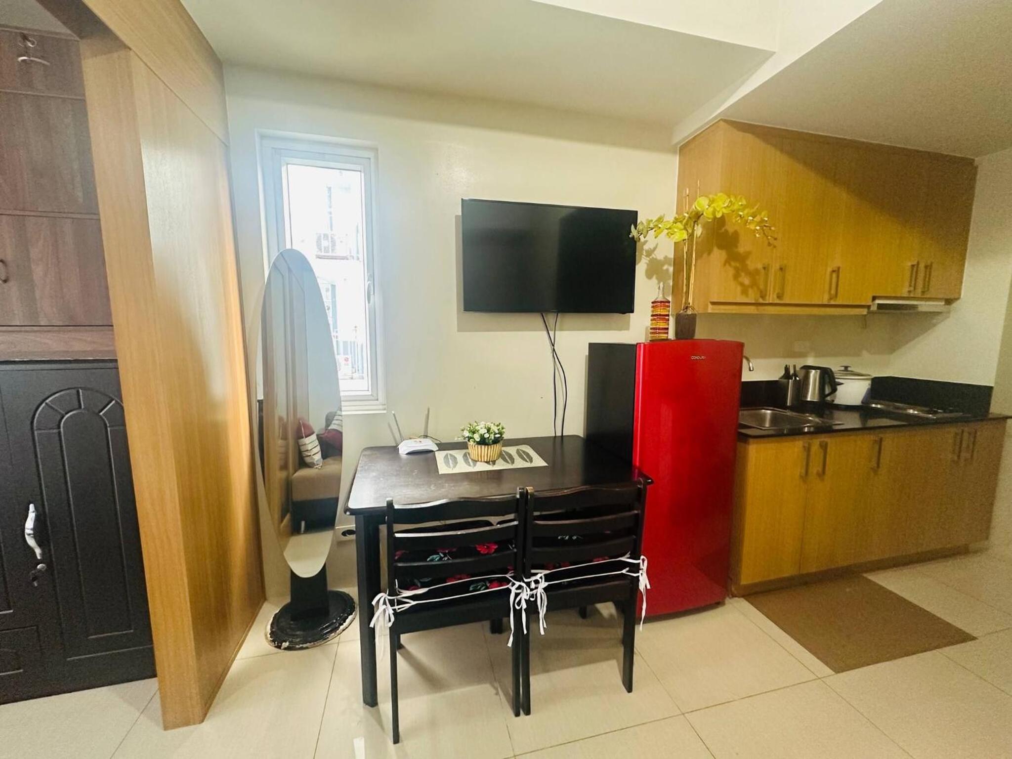 Happy 1br Pasay Apartment for Rent -Peaceful Oasis in the City near Mall Of Asia