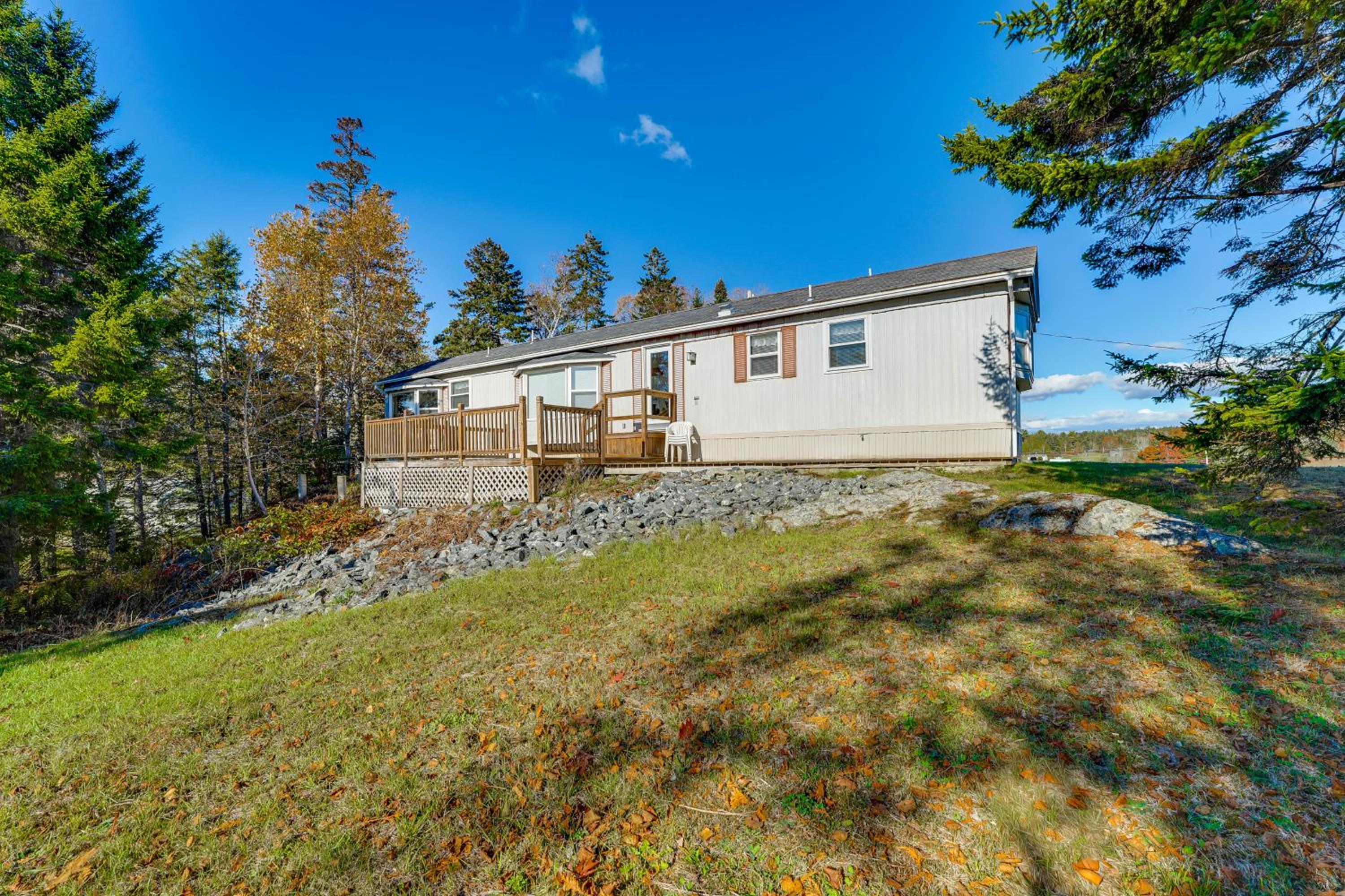 Hike, Fish and Unwind! Coras Cove Brooksville Gem