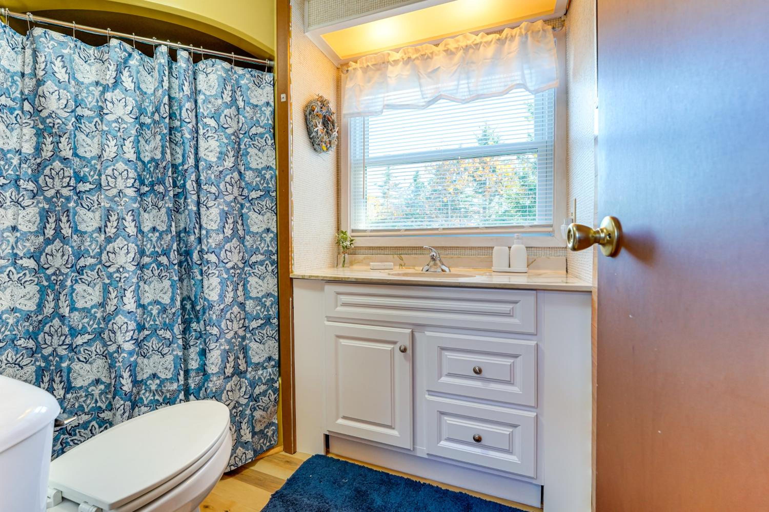 Hike, Fish and Unwind! Coras Cove Brooksville Gem
