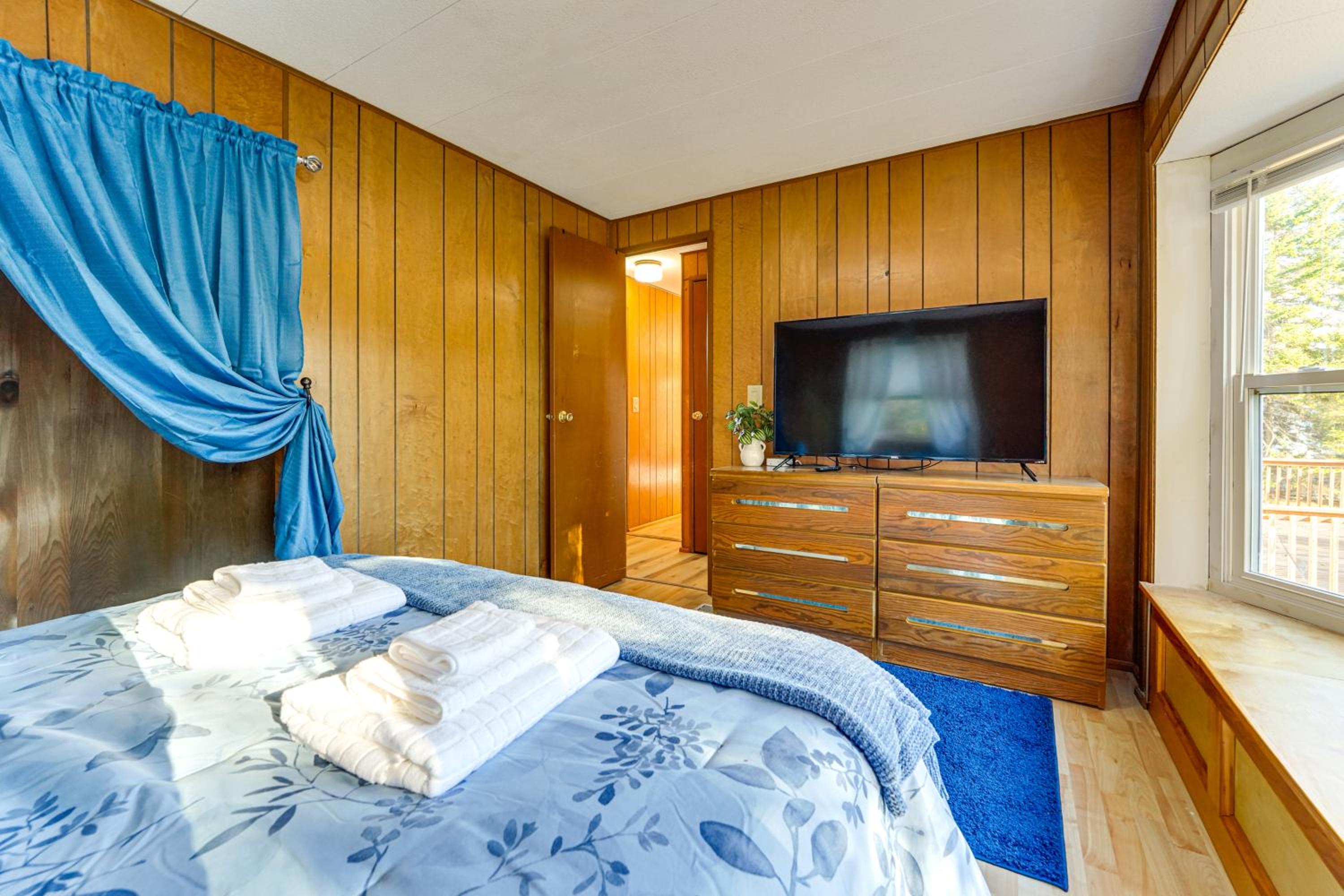 Hike, Fish and Unwind! Coras Cove Brooksville Gem