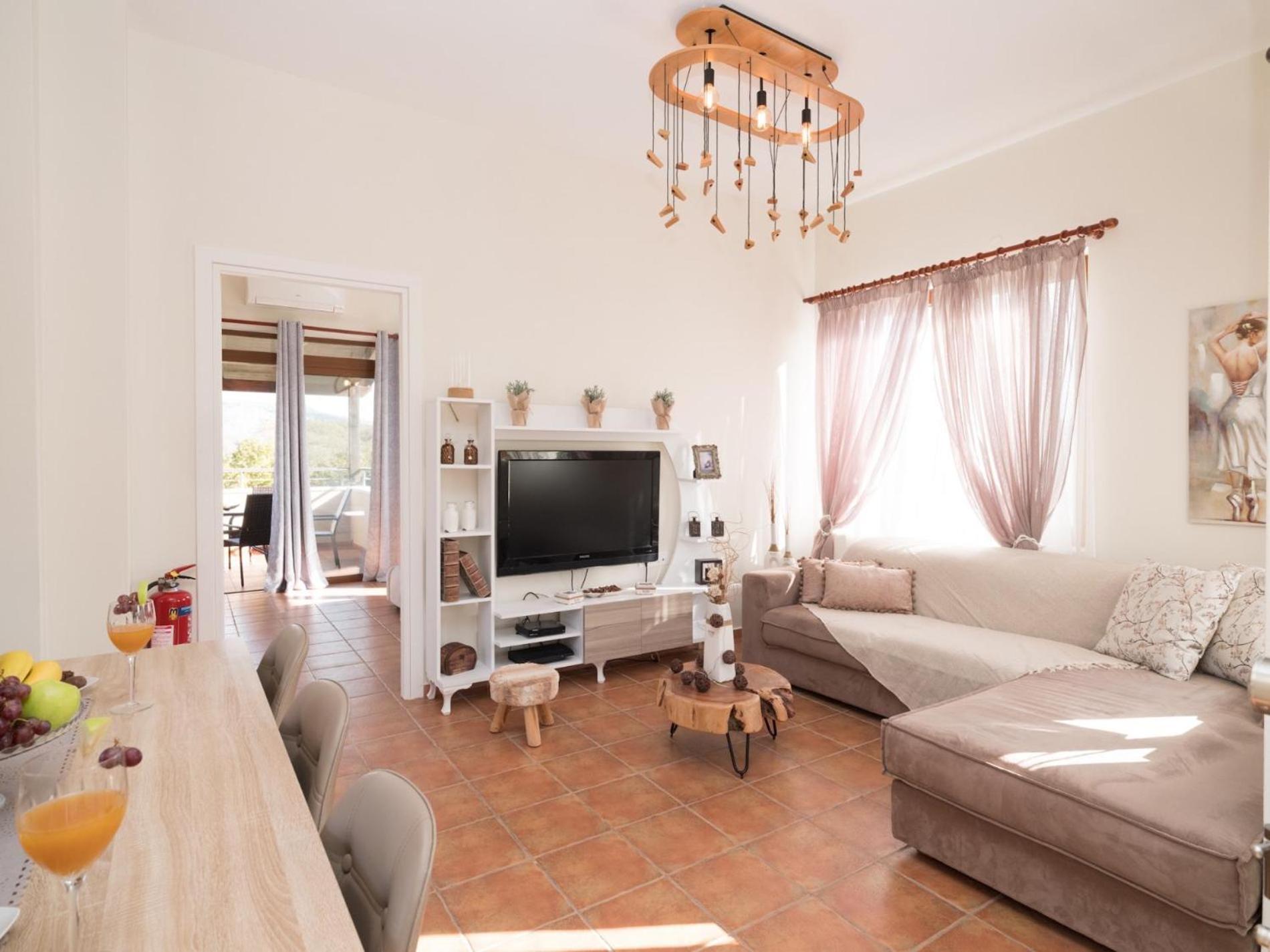 Villa Aclando with private swimming pool