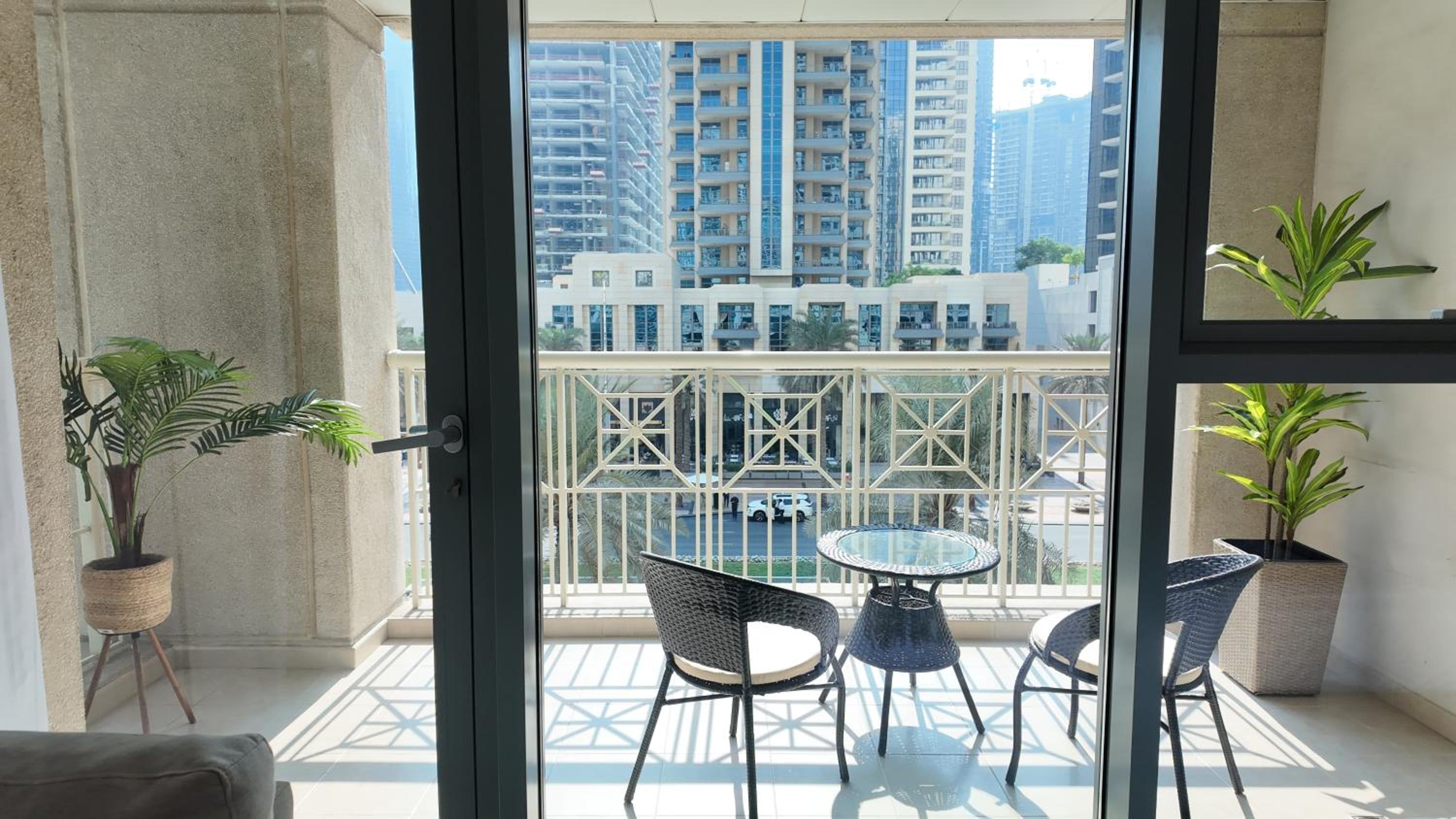 Simply Comfort Vacation Homes Rental Chic Downtown Studio Few Steps to Burj Khalifa