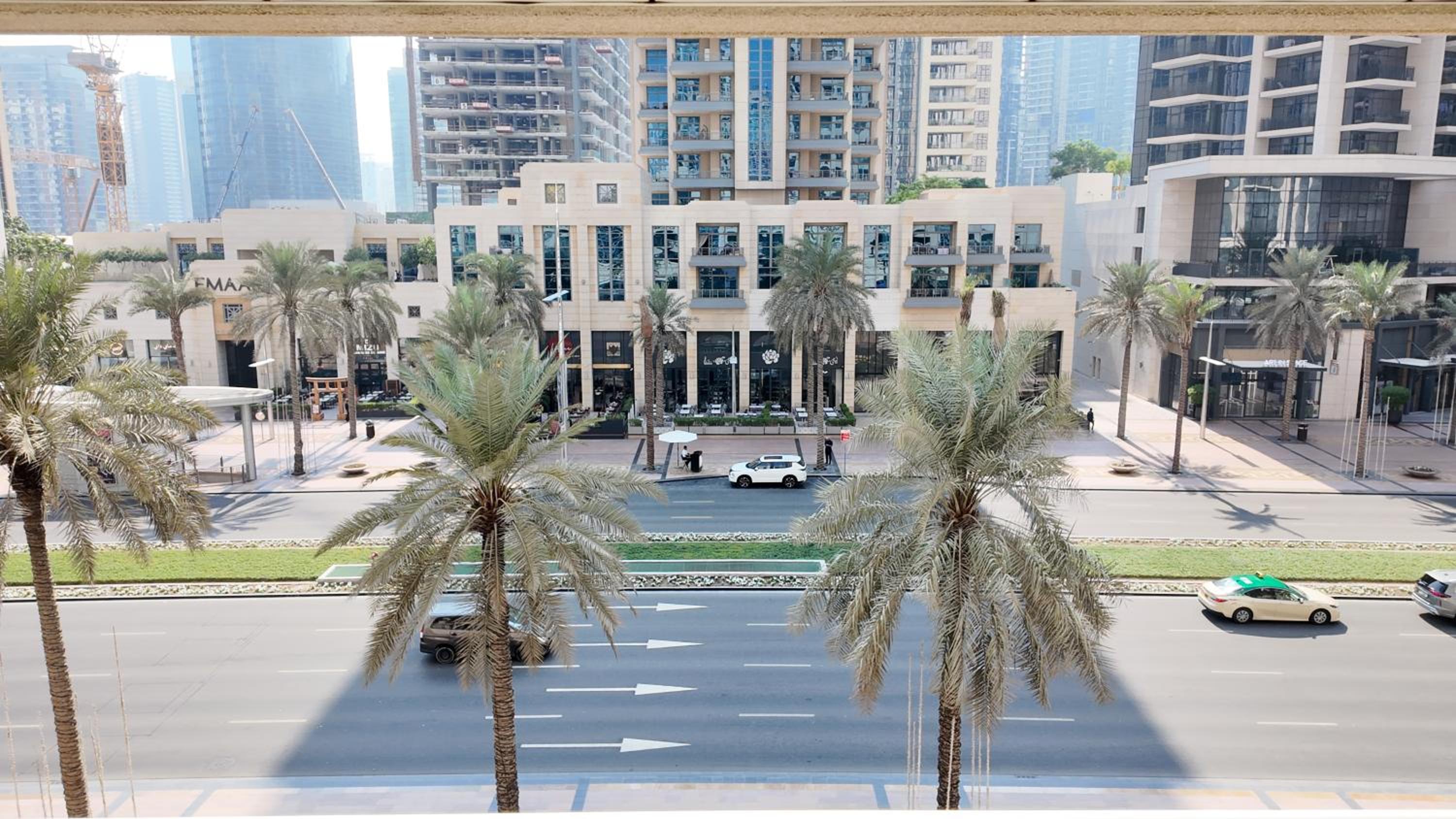 Simply Comfort Vacation Homes Rental Chic Downtown Studio Few Steps to Burj Khalifa