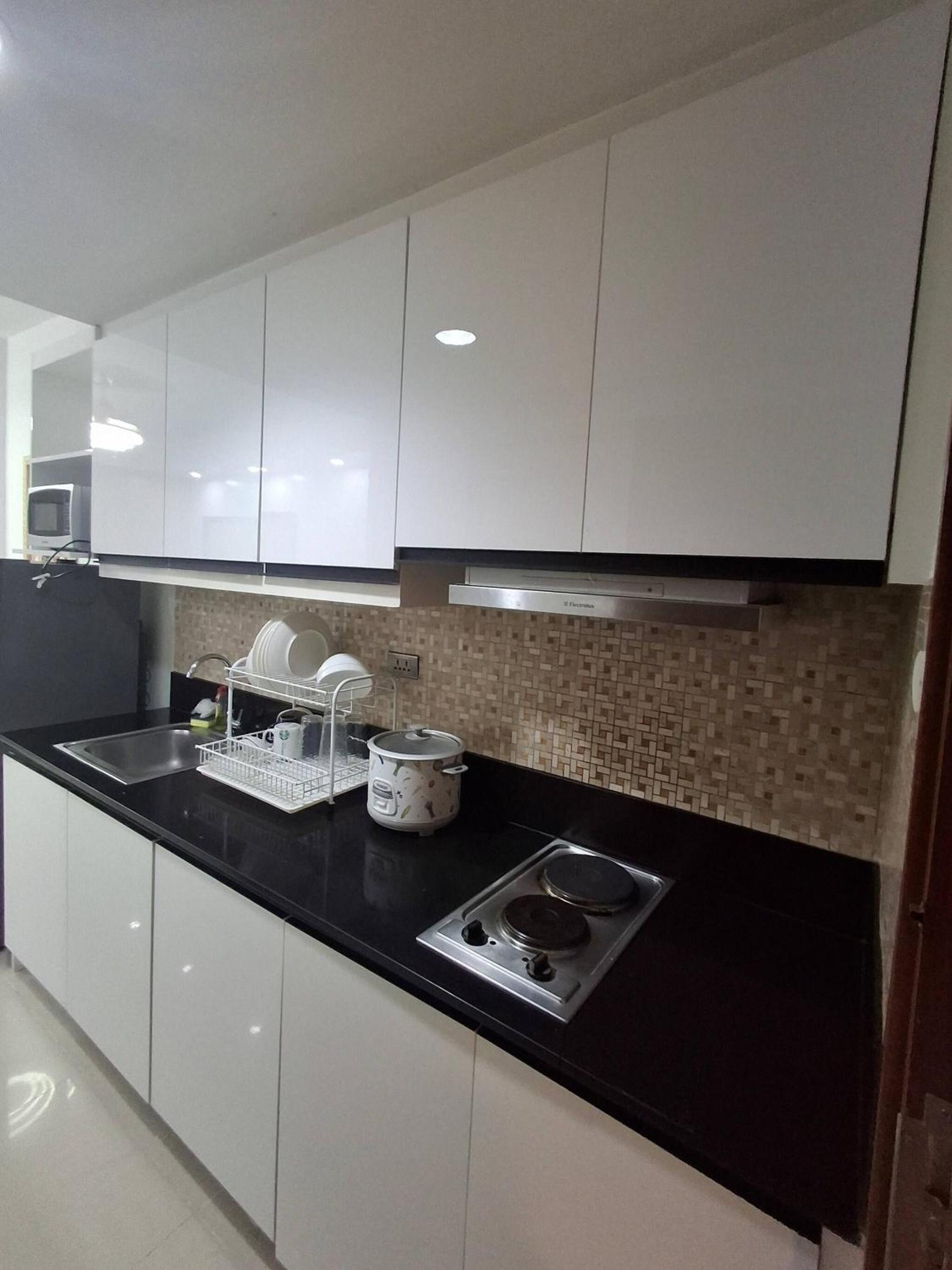 idyllic Apartment for Rent - Perfect for Short-Term Stay Front of Mall of Asia