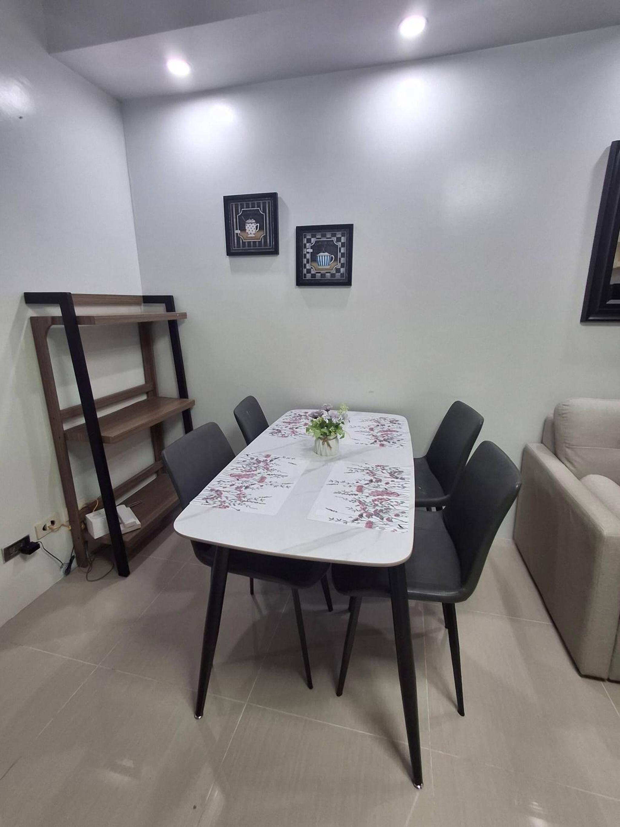 idyllic Apartment for Rent - Perfect for Short-Term Stay Front of Mall of Asia