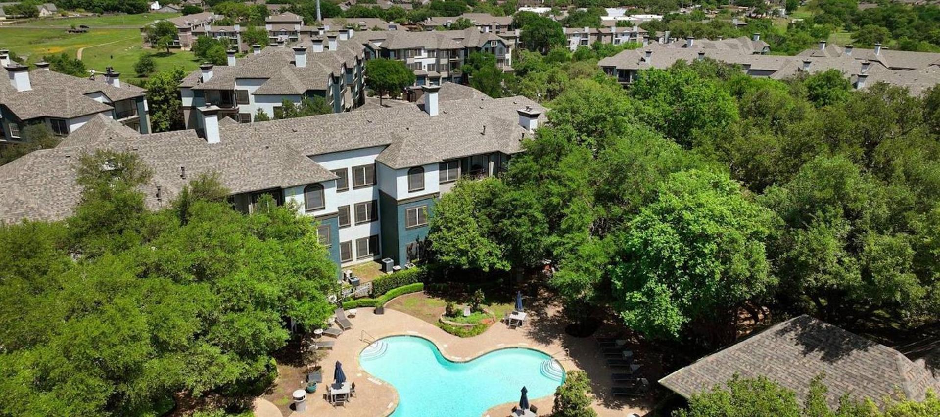 Furnished apartments next to the Domain