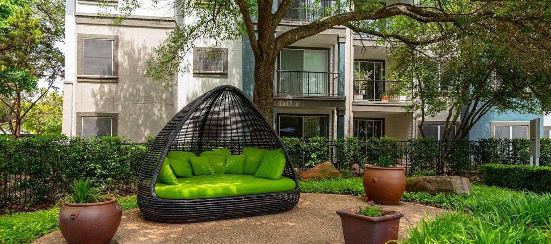 Furnished apartments next to the Domain