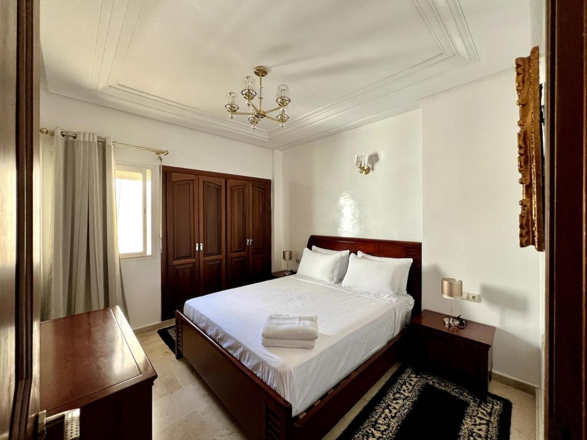 Chic & Spacious 4BR with Jacuzzi-Fez New City Stay