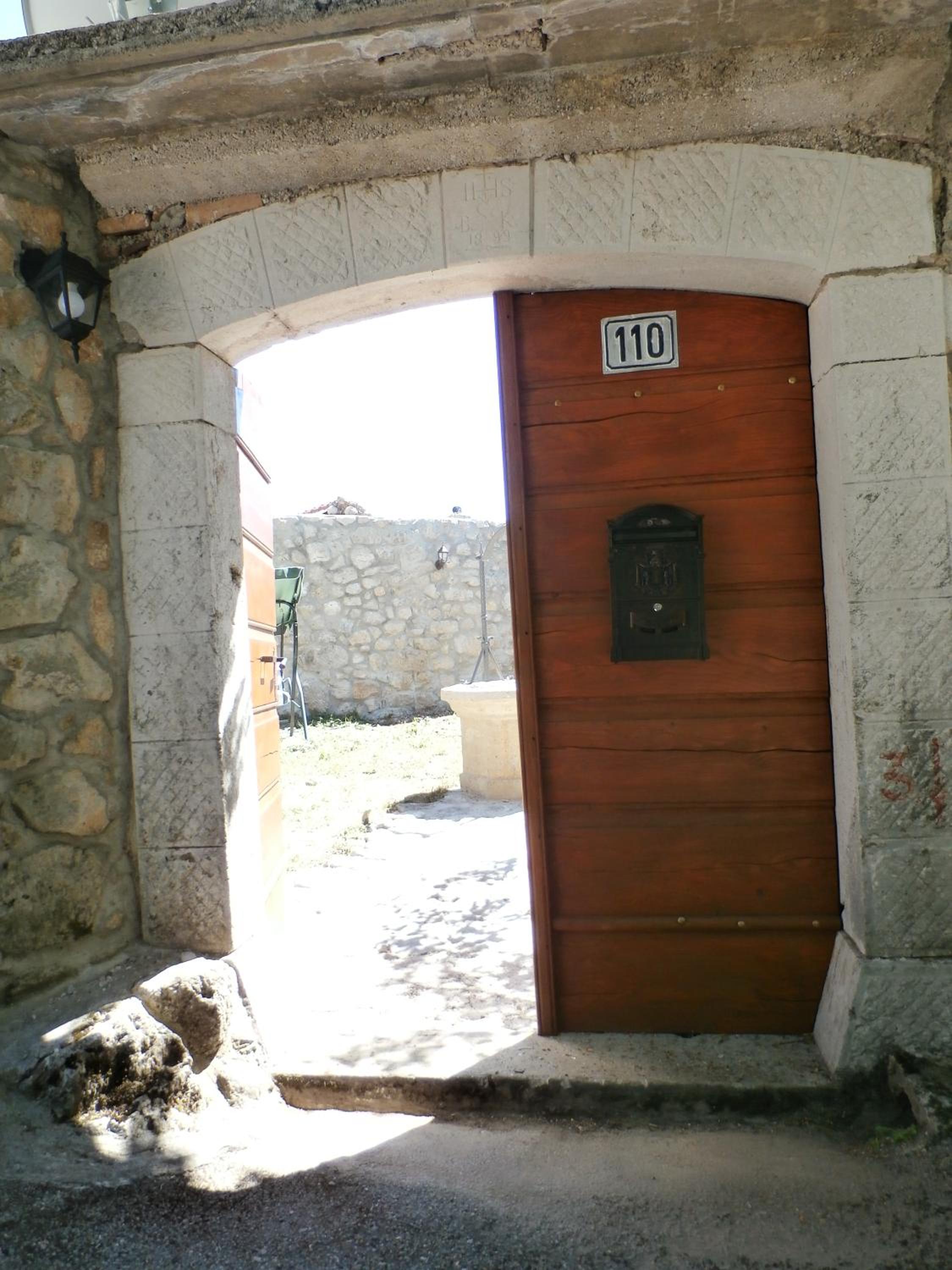 Photo 49