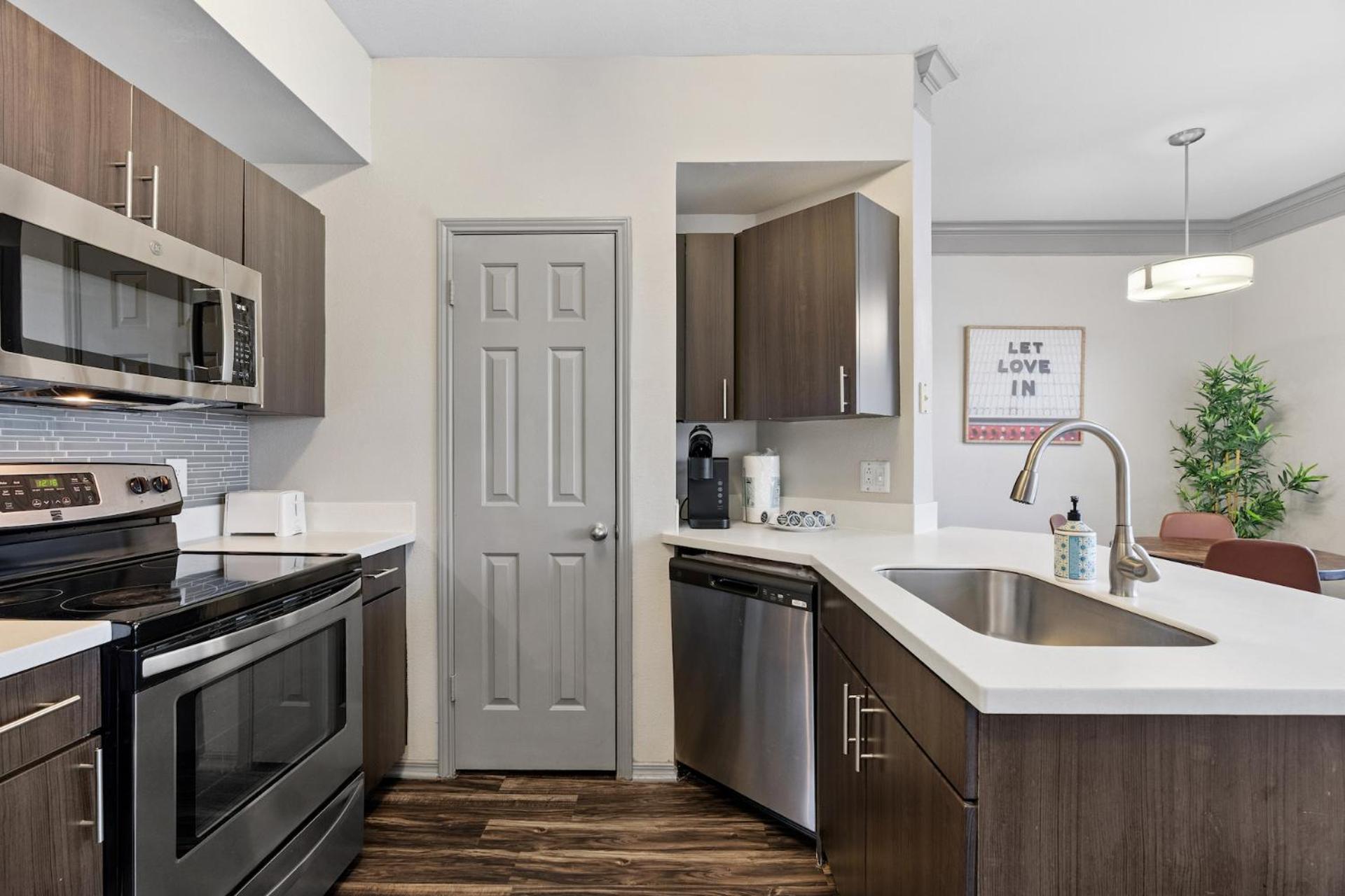 Furnished apartments next to the Domain