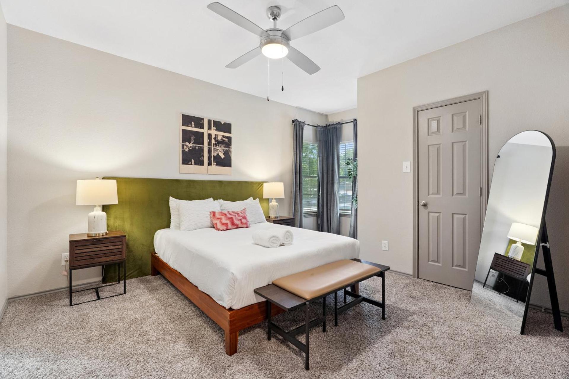 Furnished apartments next to the Domain