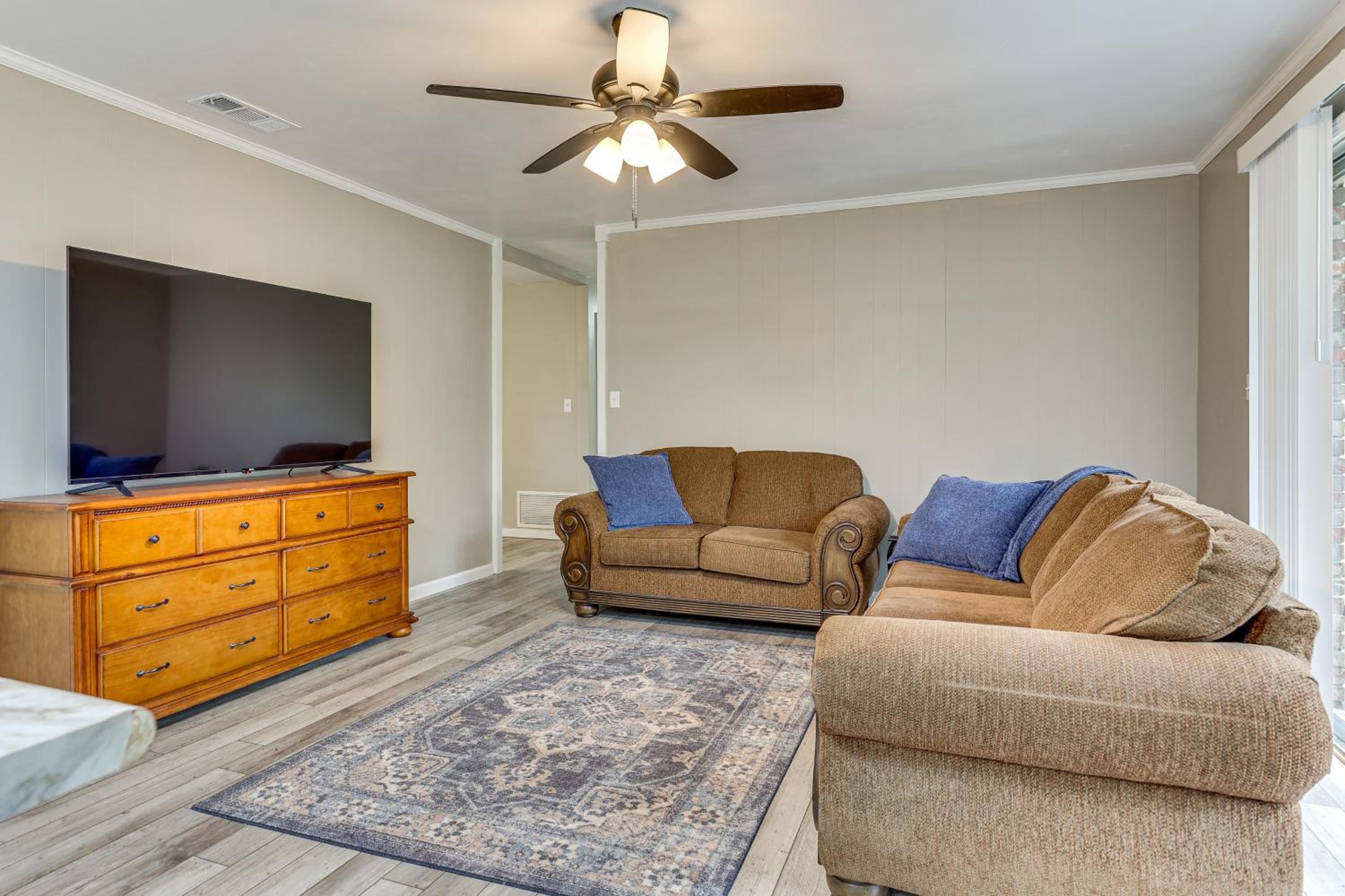 Great for Families! Remodeled Jackson Home