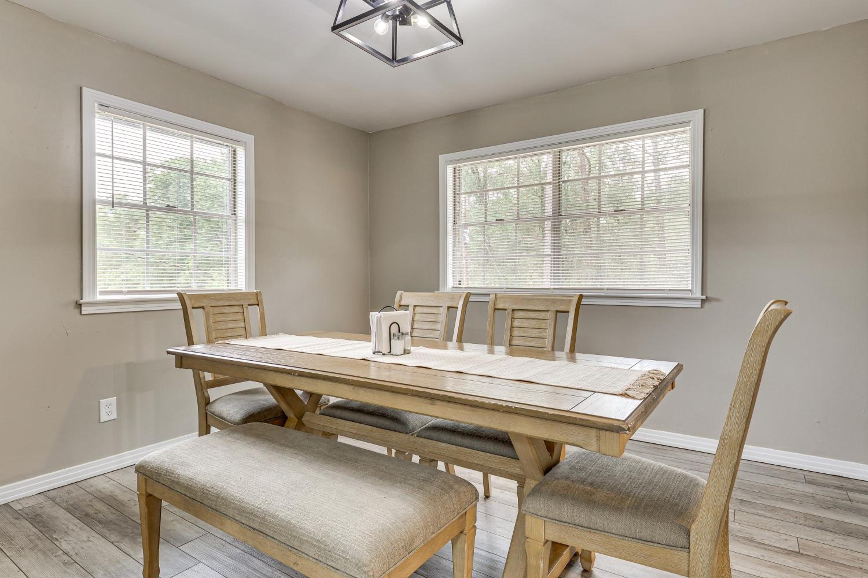 Great for Families! Remodeled Jackson Home