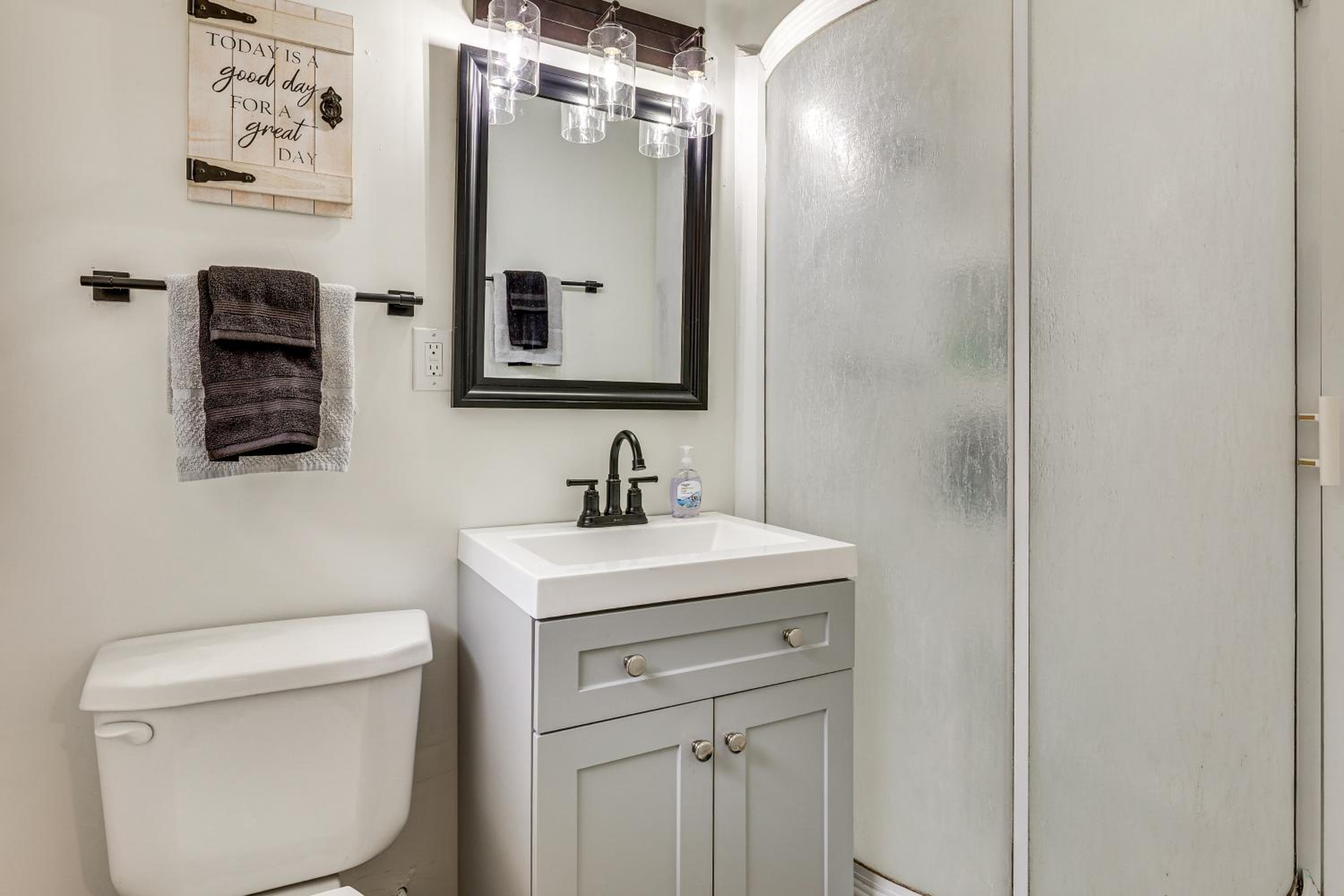 Great for Families! Remodeled Jackson Home