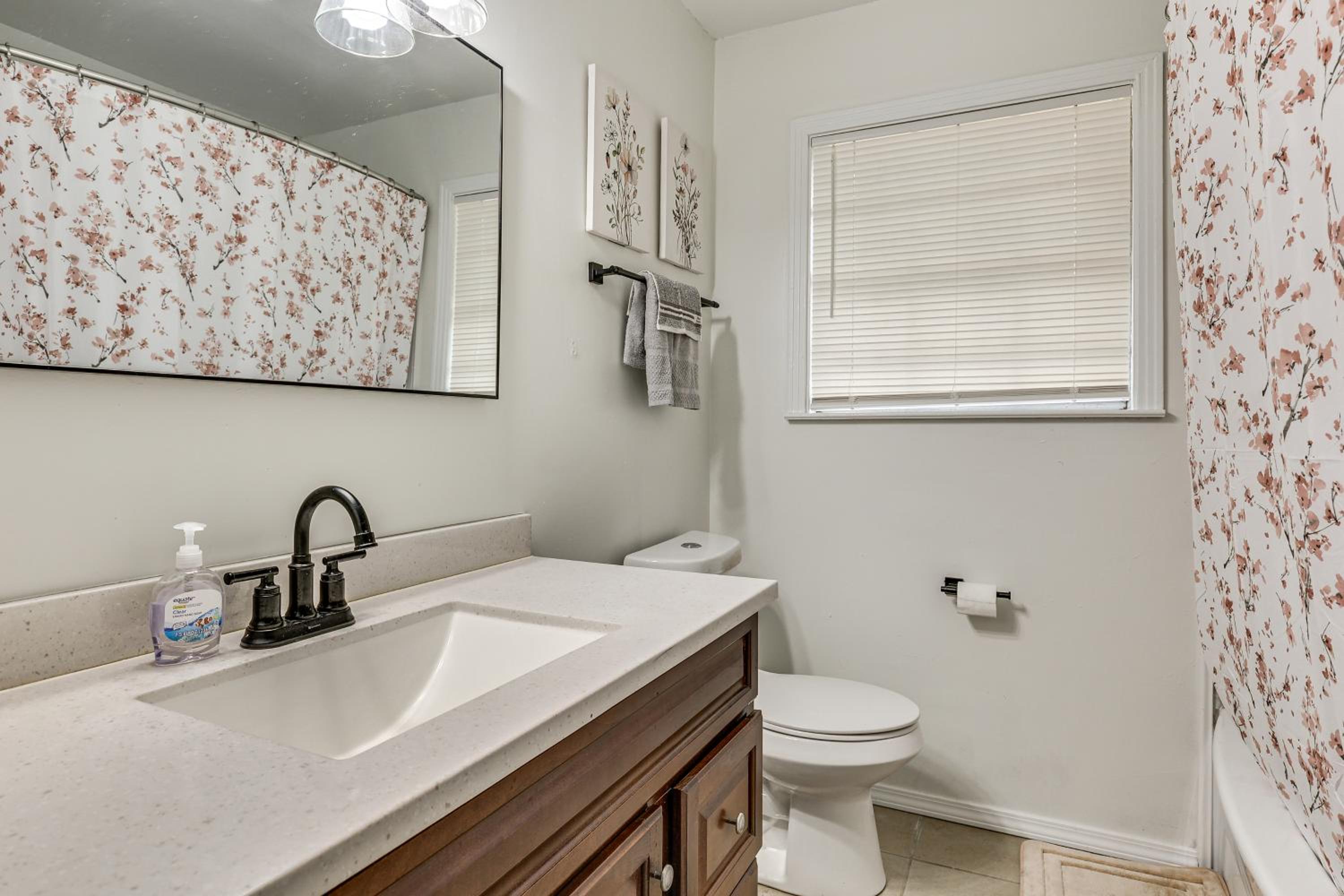Great for Families! Remodeled Jackson Home