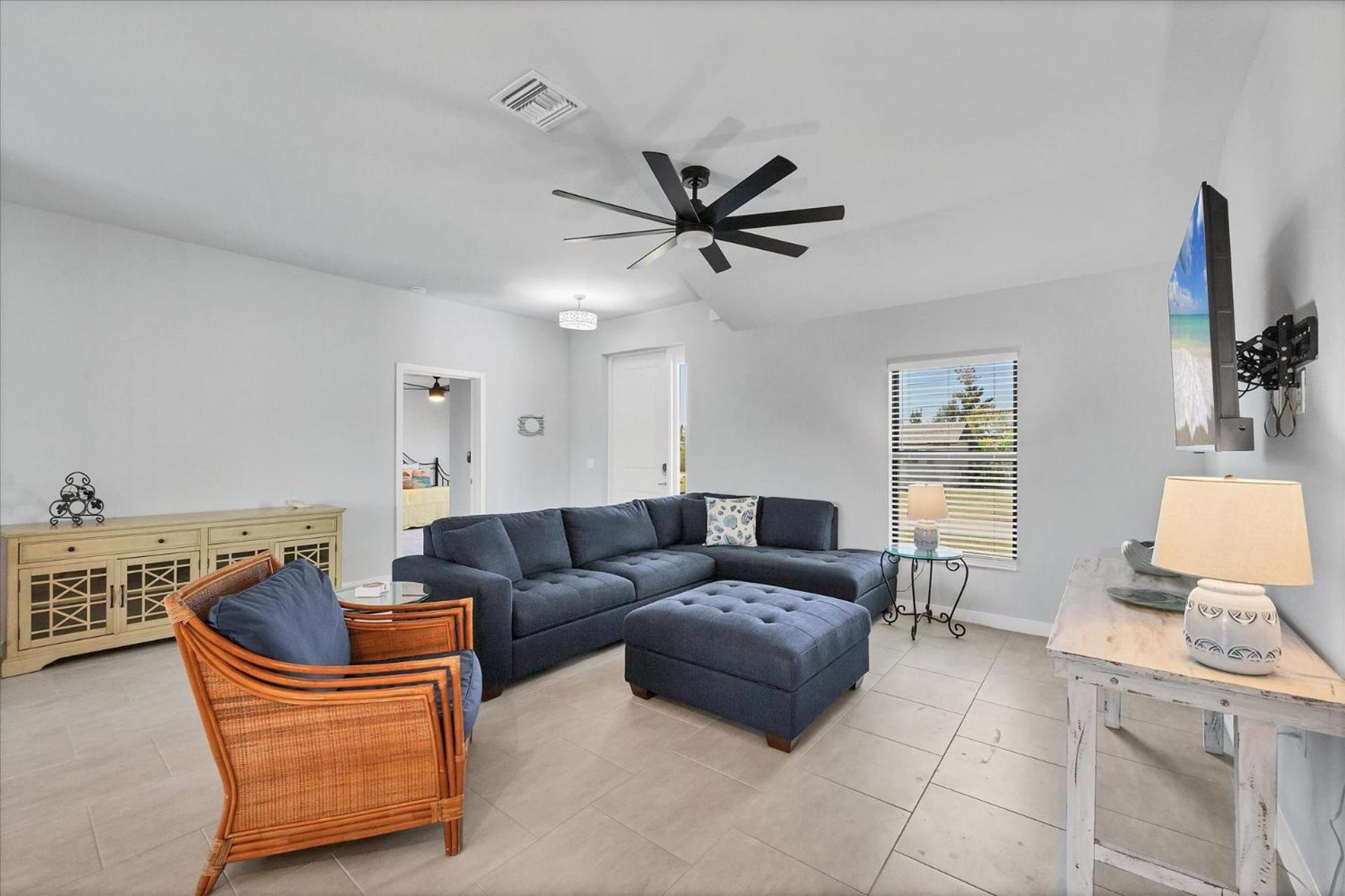 3726 Magnolia