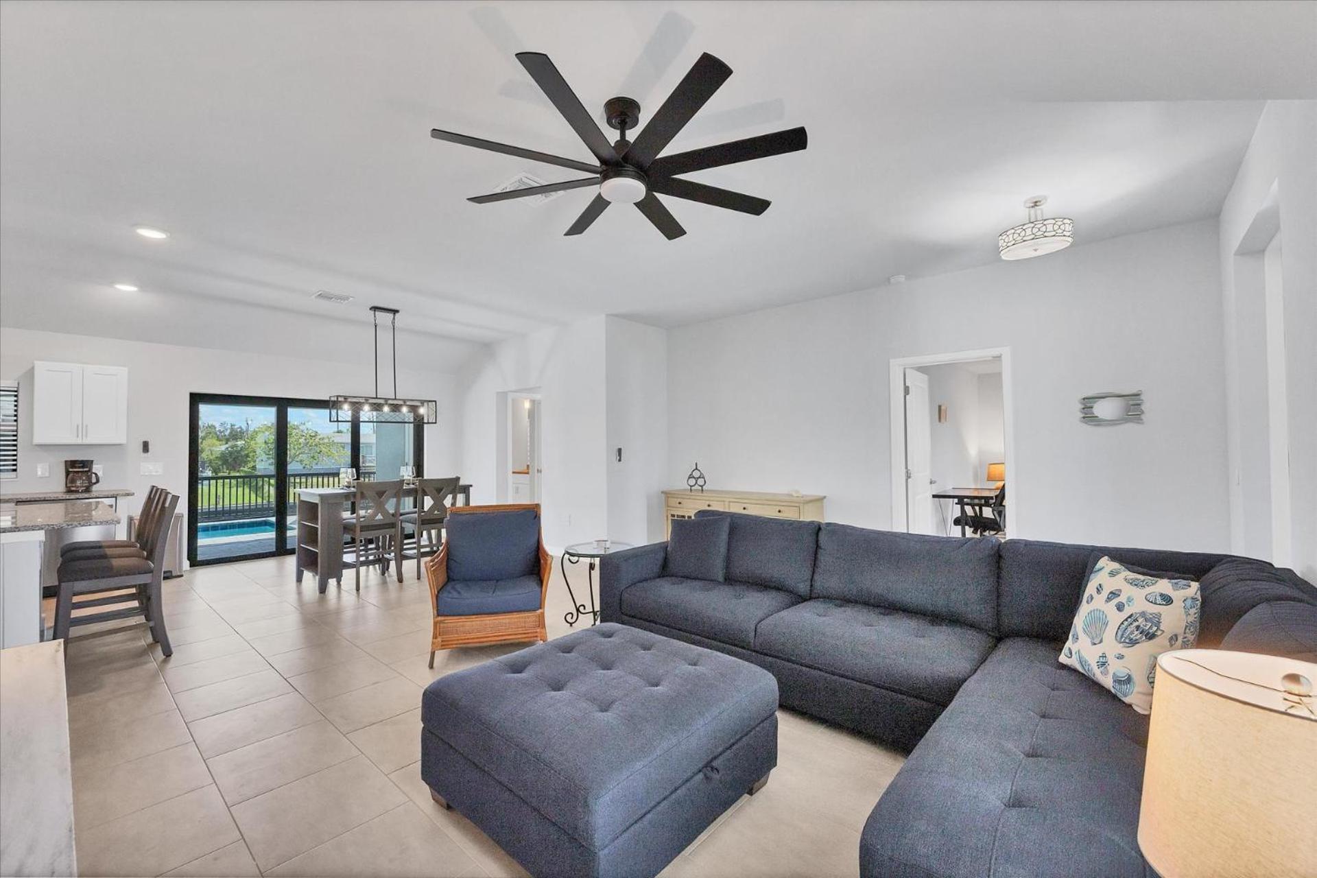3726 Magnolia