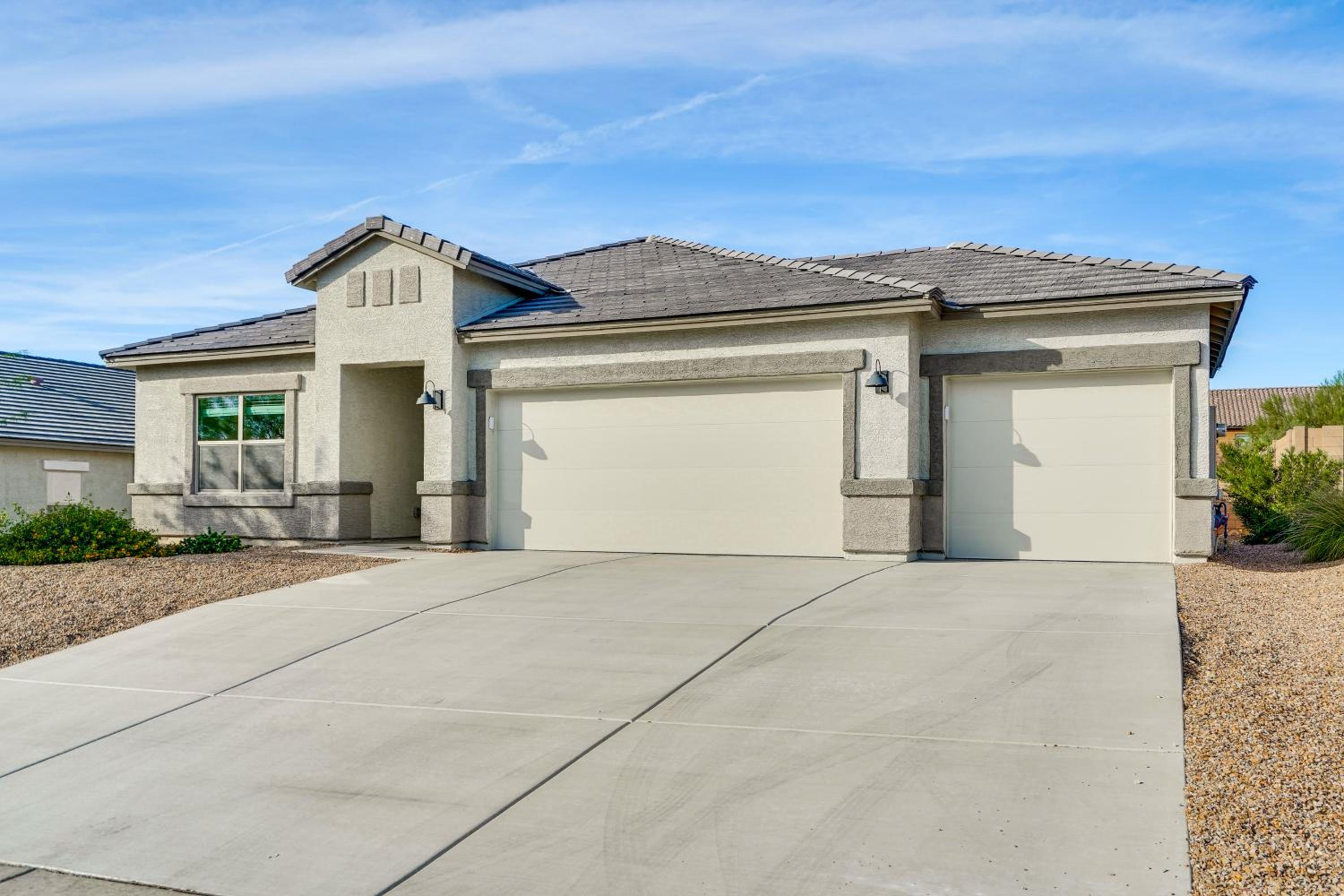Golf and Explore! Dove Mountain Desert Getaway