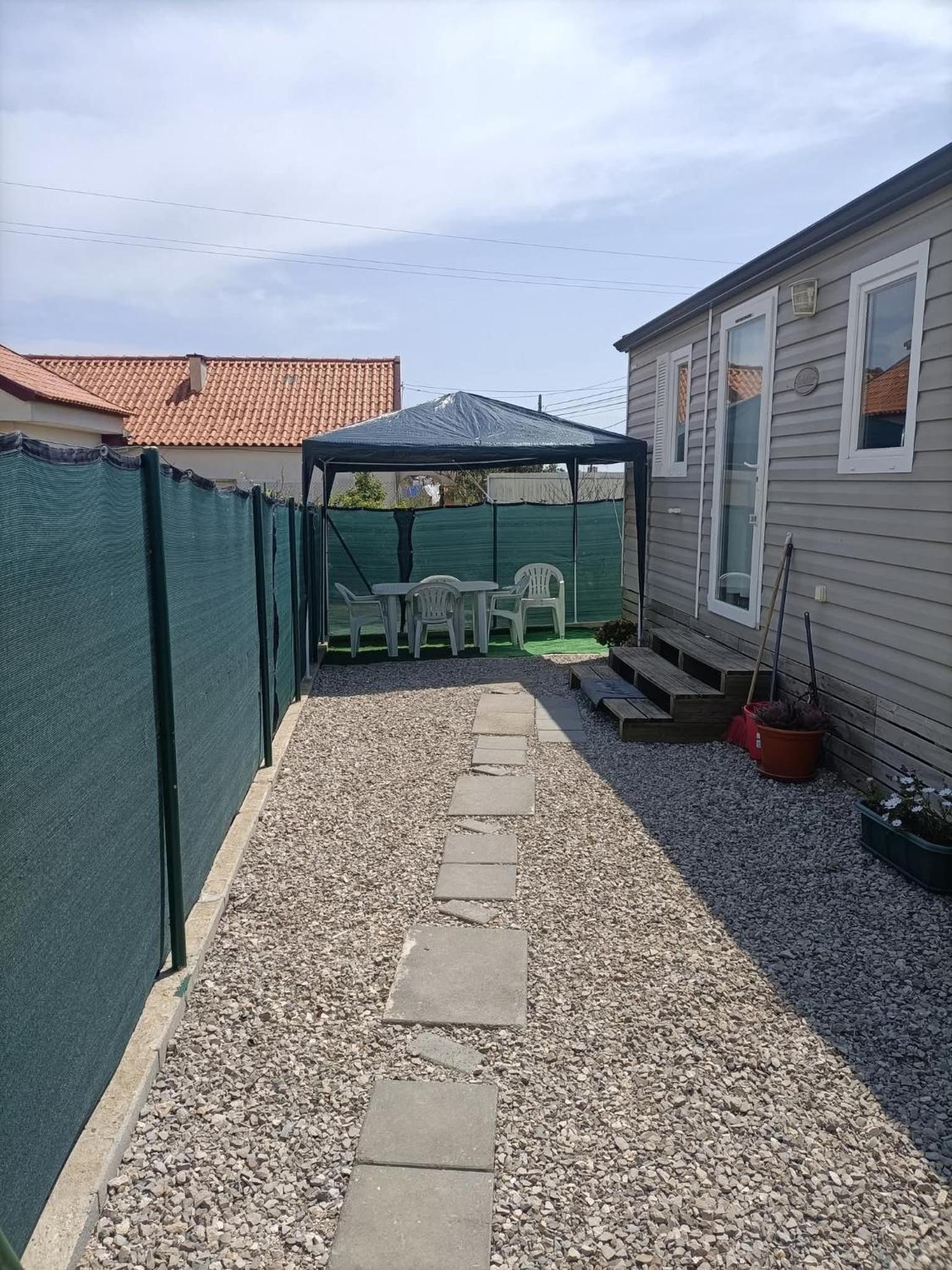 Sesimbra 3 Bedrooms with Shared Pool