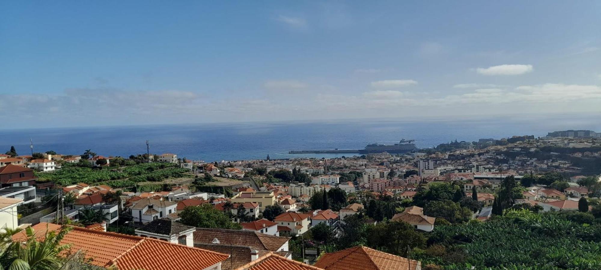 Sea view 2 bedrooms terrace Villa