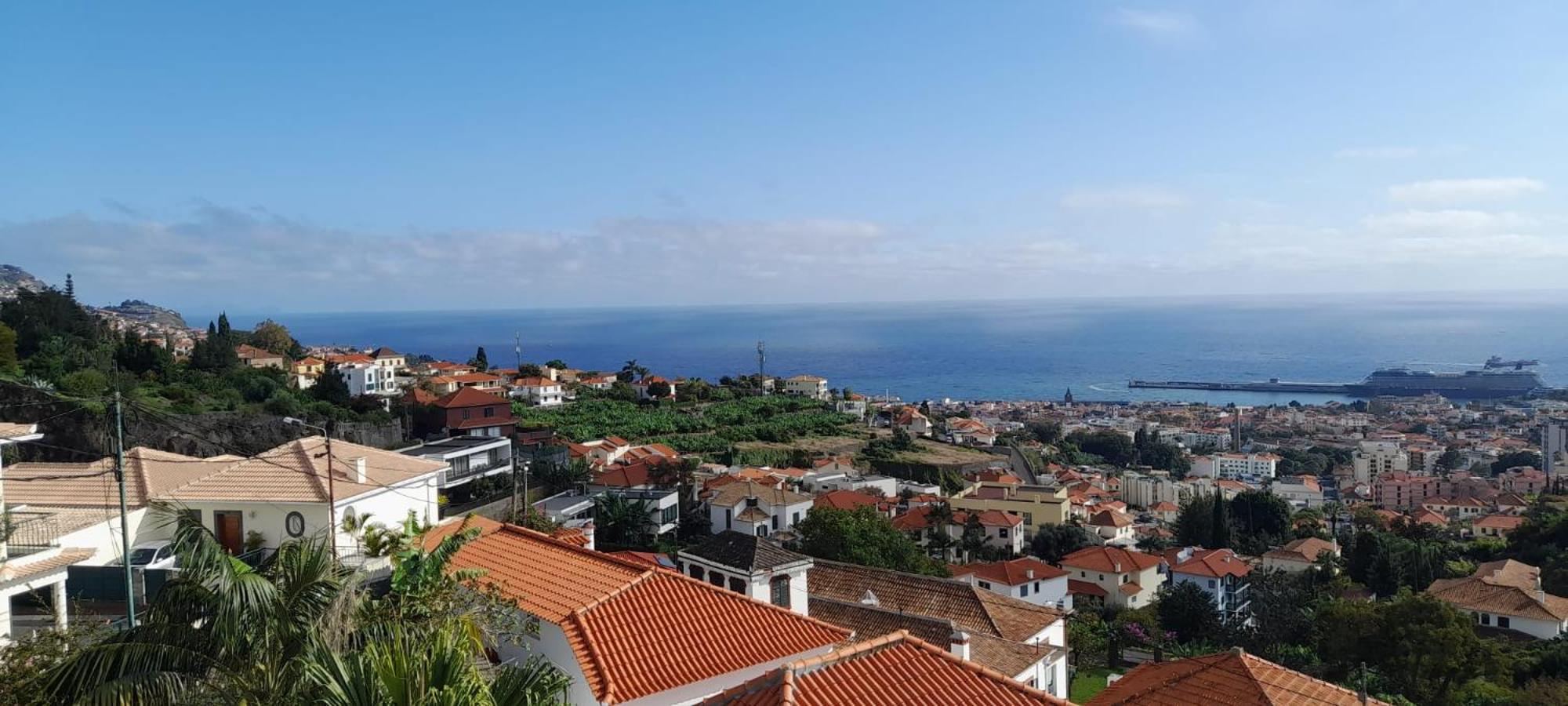 Sea view 2 bedrooms terrace Villa