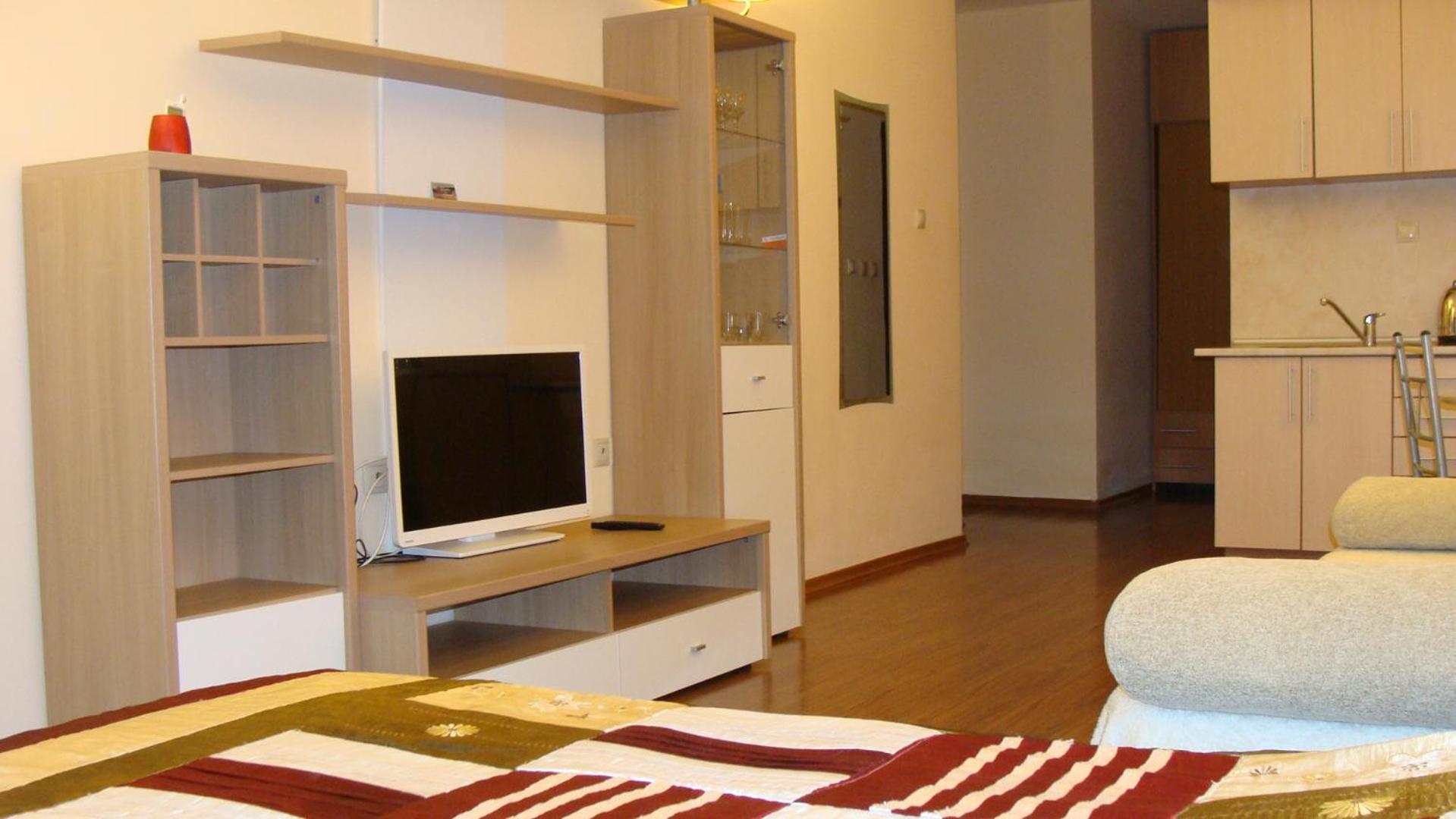 Admiral Apartments