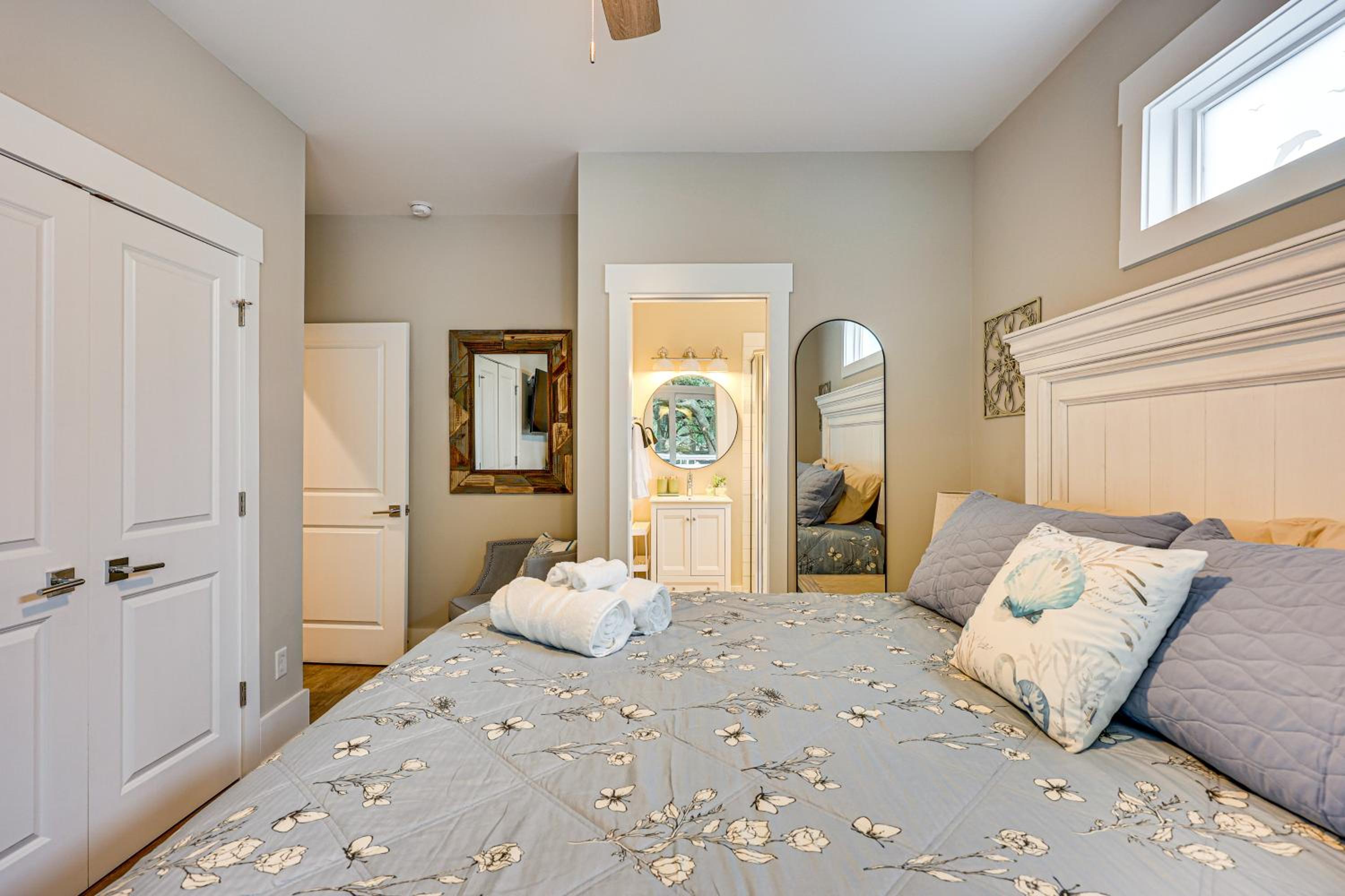 2 Mi to Boardwalk! Coastal Carolina Beach Hideaway