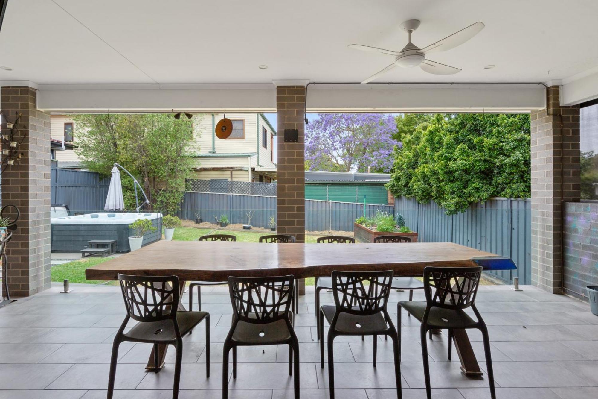 Bright Family Home in Rydalmere with Yard & BBQ