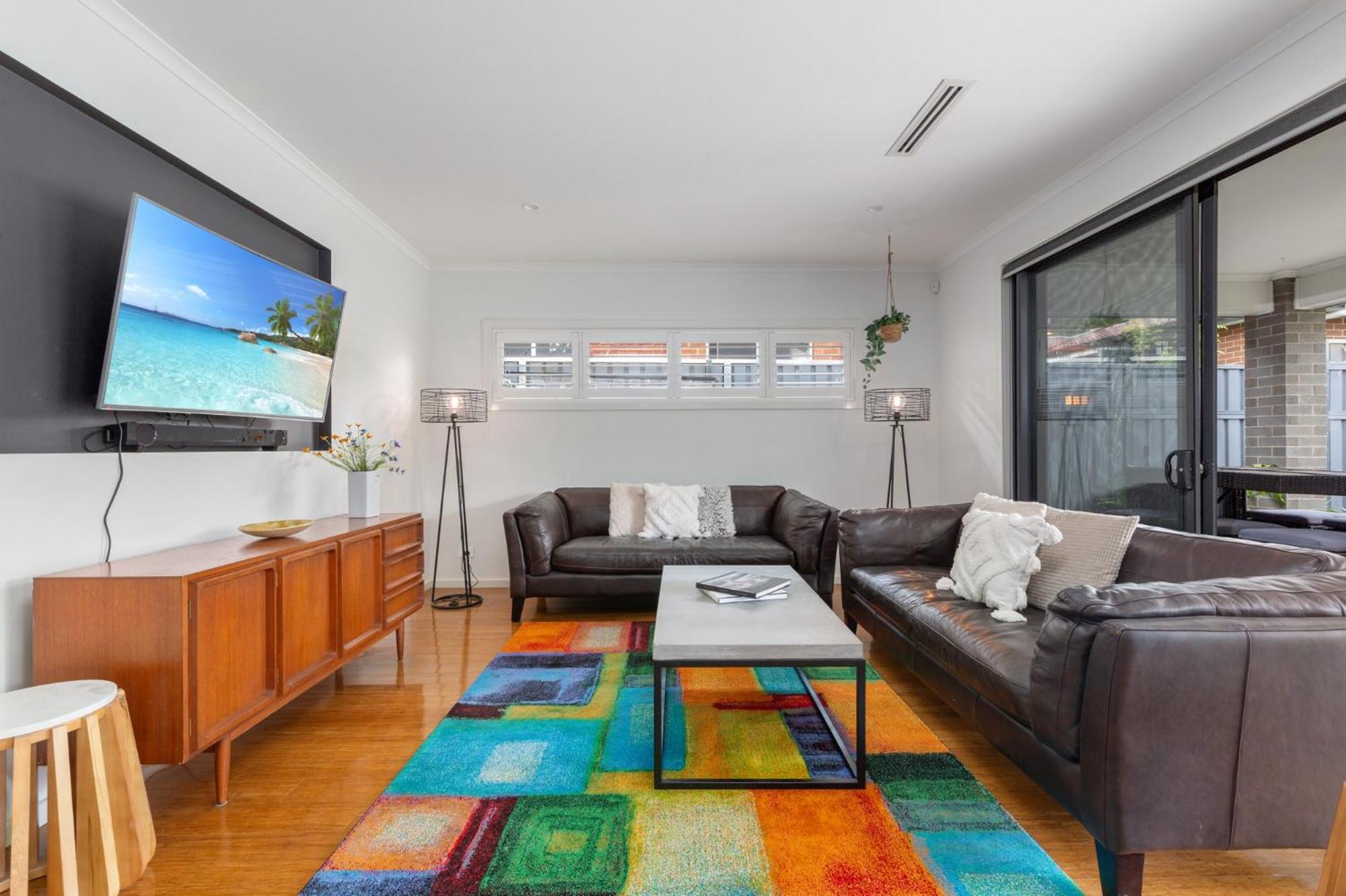Bright Family Home in Rydalmere with Yard & BBQ