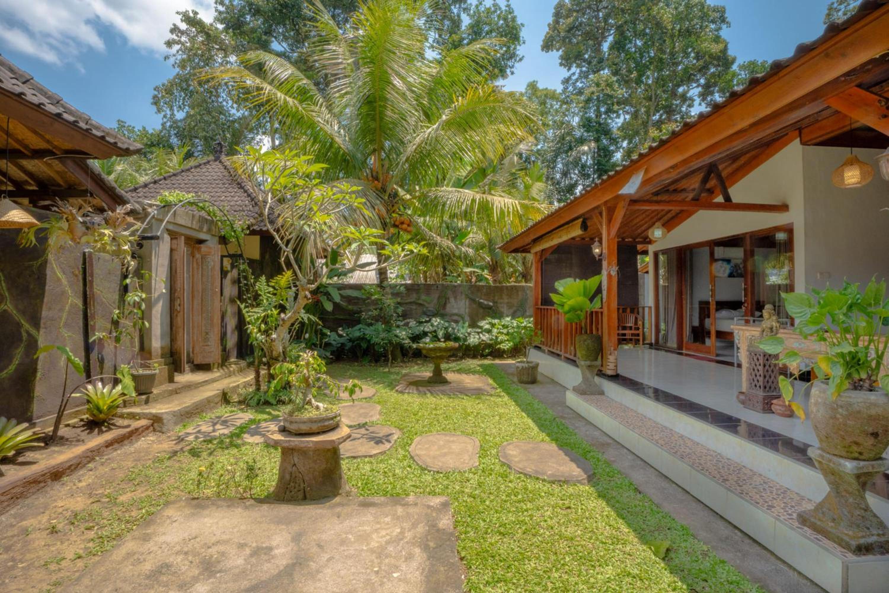 Pondok Sayan Homestay