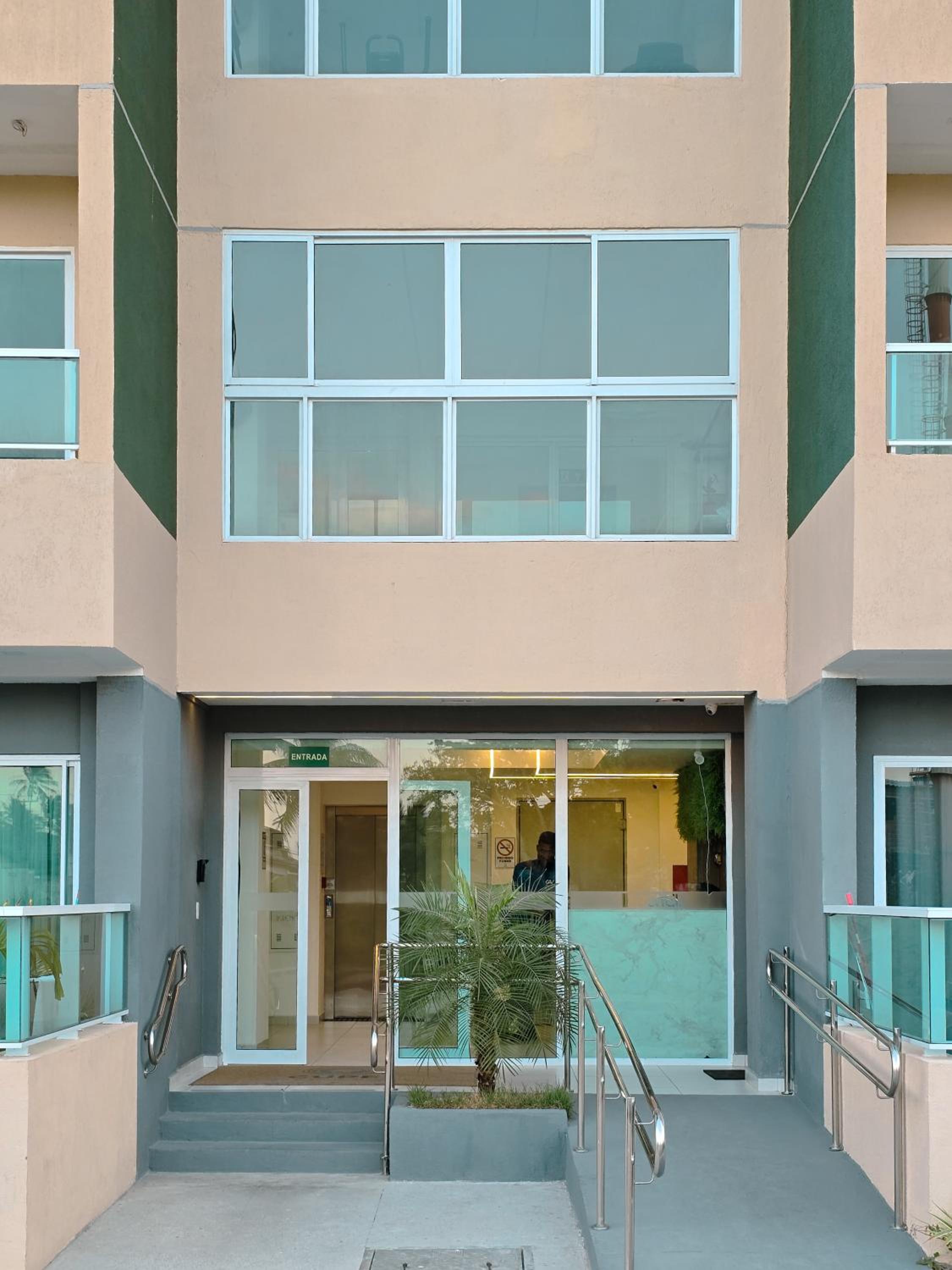 CL316- Flat 250m da praia com piscina, sauna e academia by Oasis Ferias
