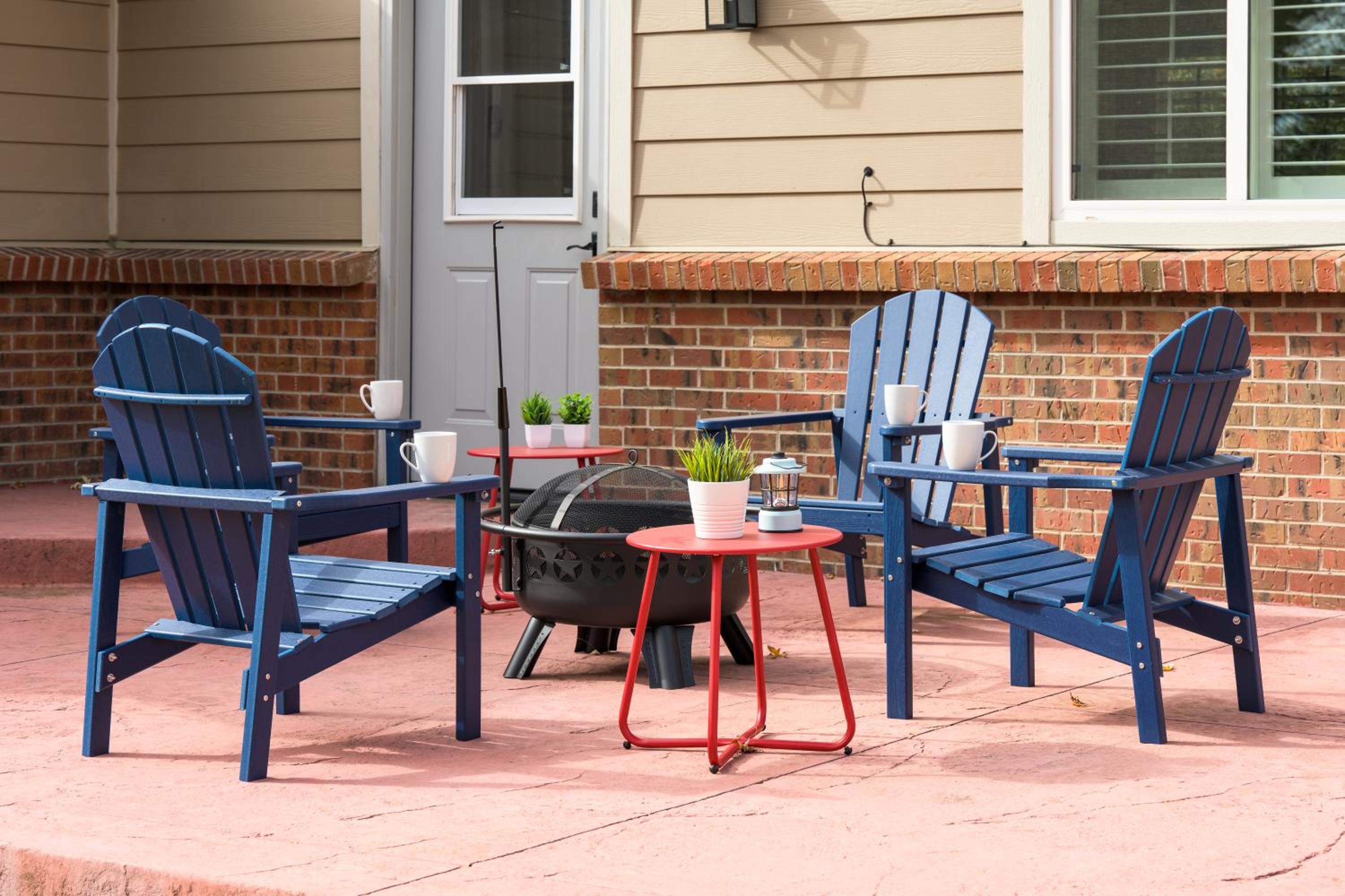 Cozy Family Retreat with Yard - Walk to Olde Town