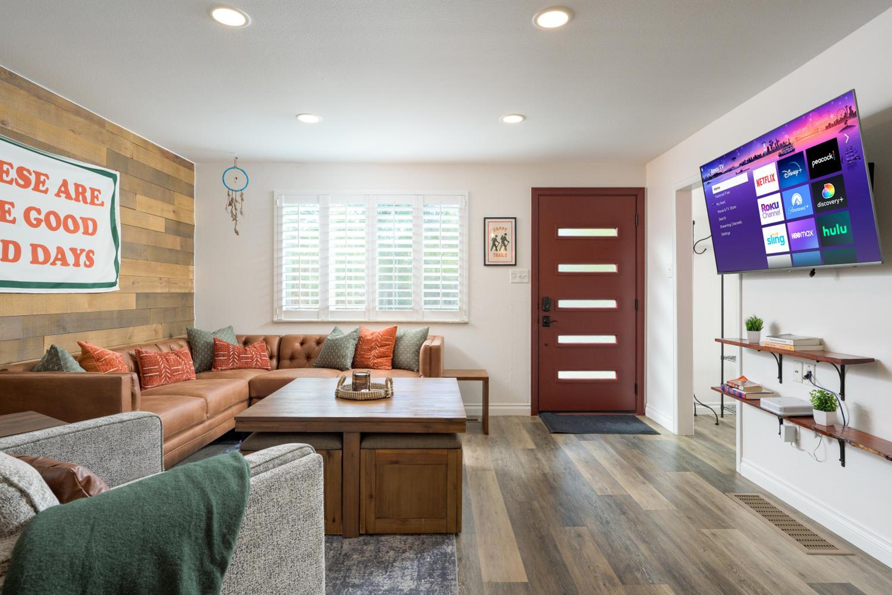 Cozy Family Retreat with Yard - Walk to Olde Town