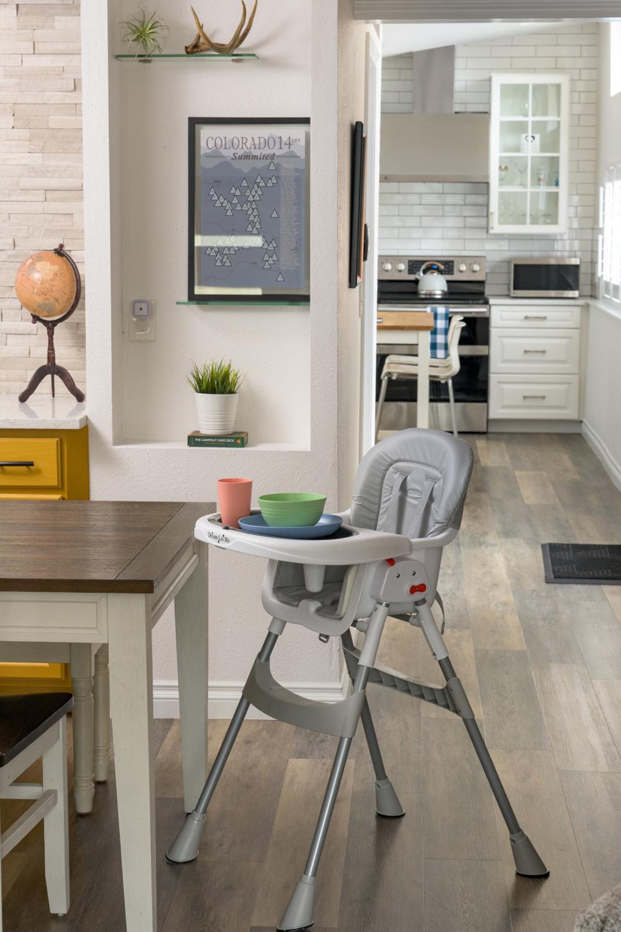 Cozy Family Retreat with Yard - Walk to Olde Town