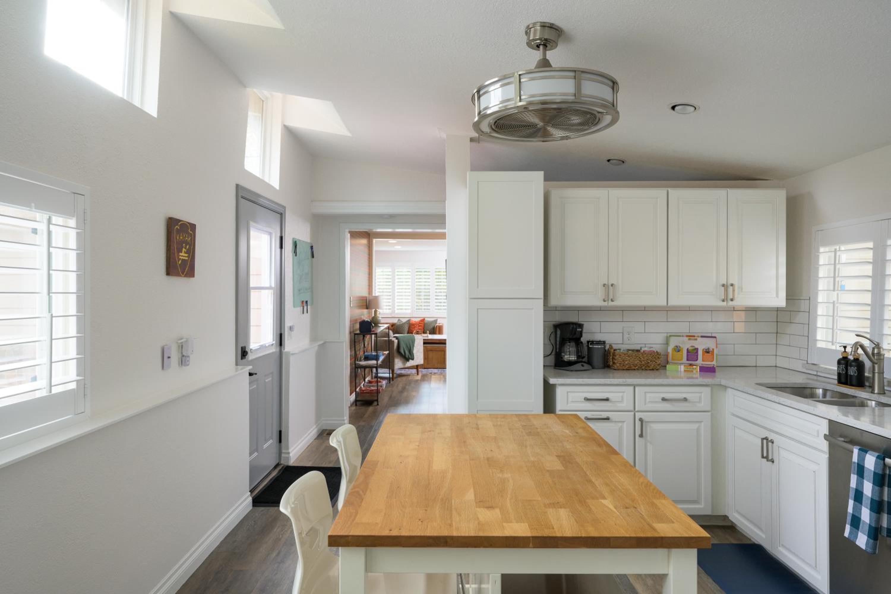 Cozy Family Retreat with Yard - Walk to Olde Town