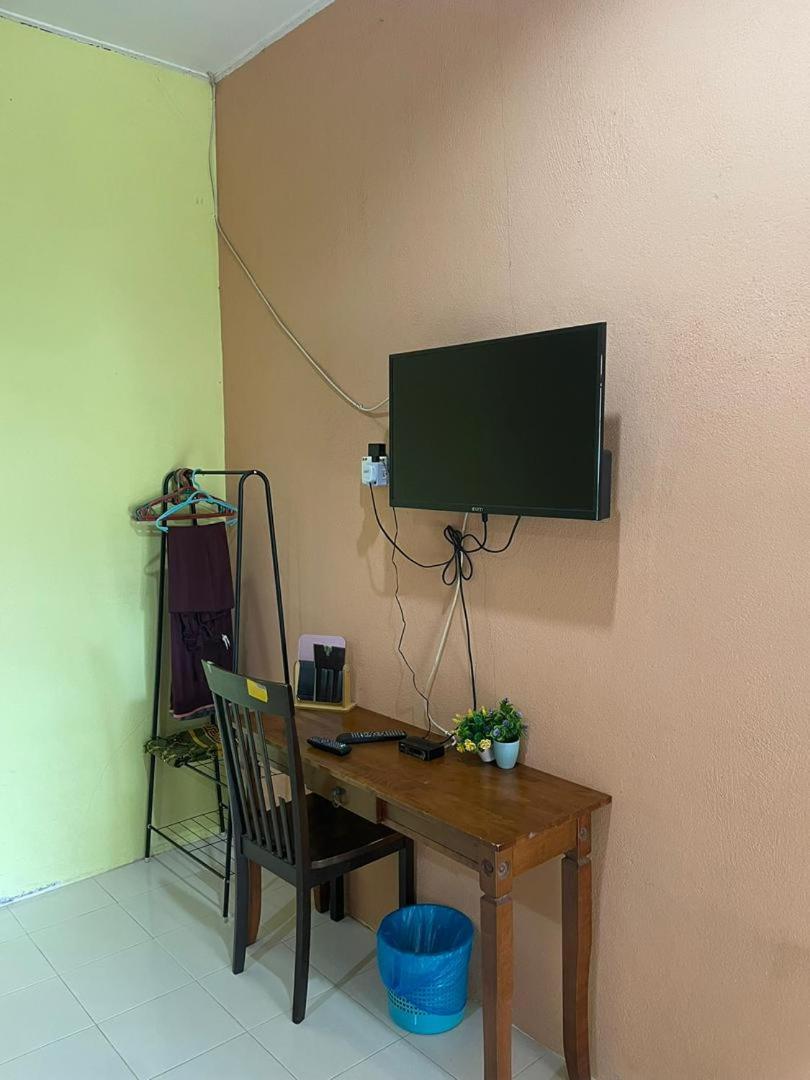 Teratak Atok Ajib